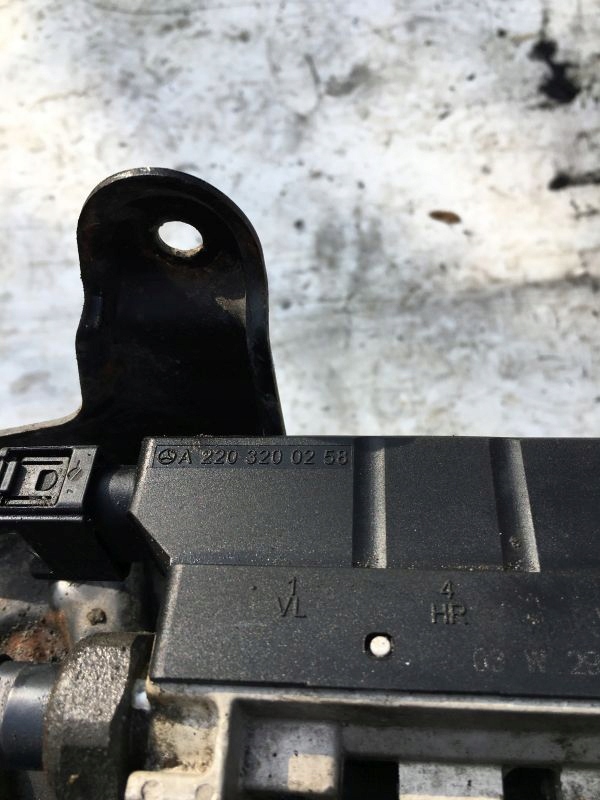 a2203200258 - MERCEDES S W220 лифт Airmatic пневматический клапан