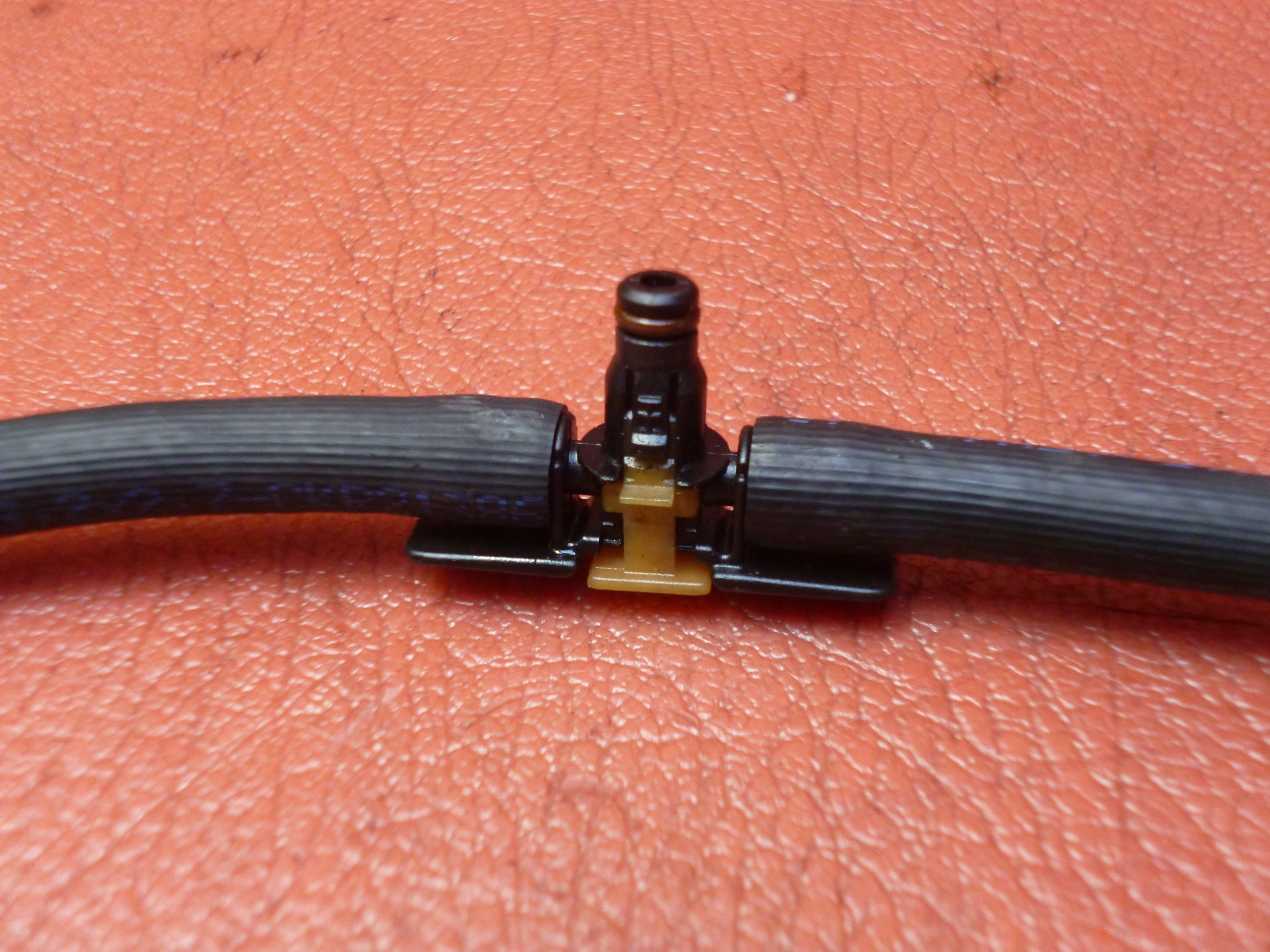 Przelewy wtryskiwaczy Jaguar XE F Pace 2 0D 2016r Engine Type Diesel