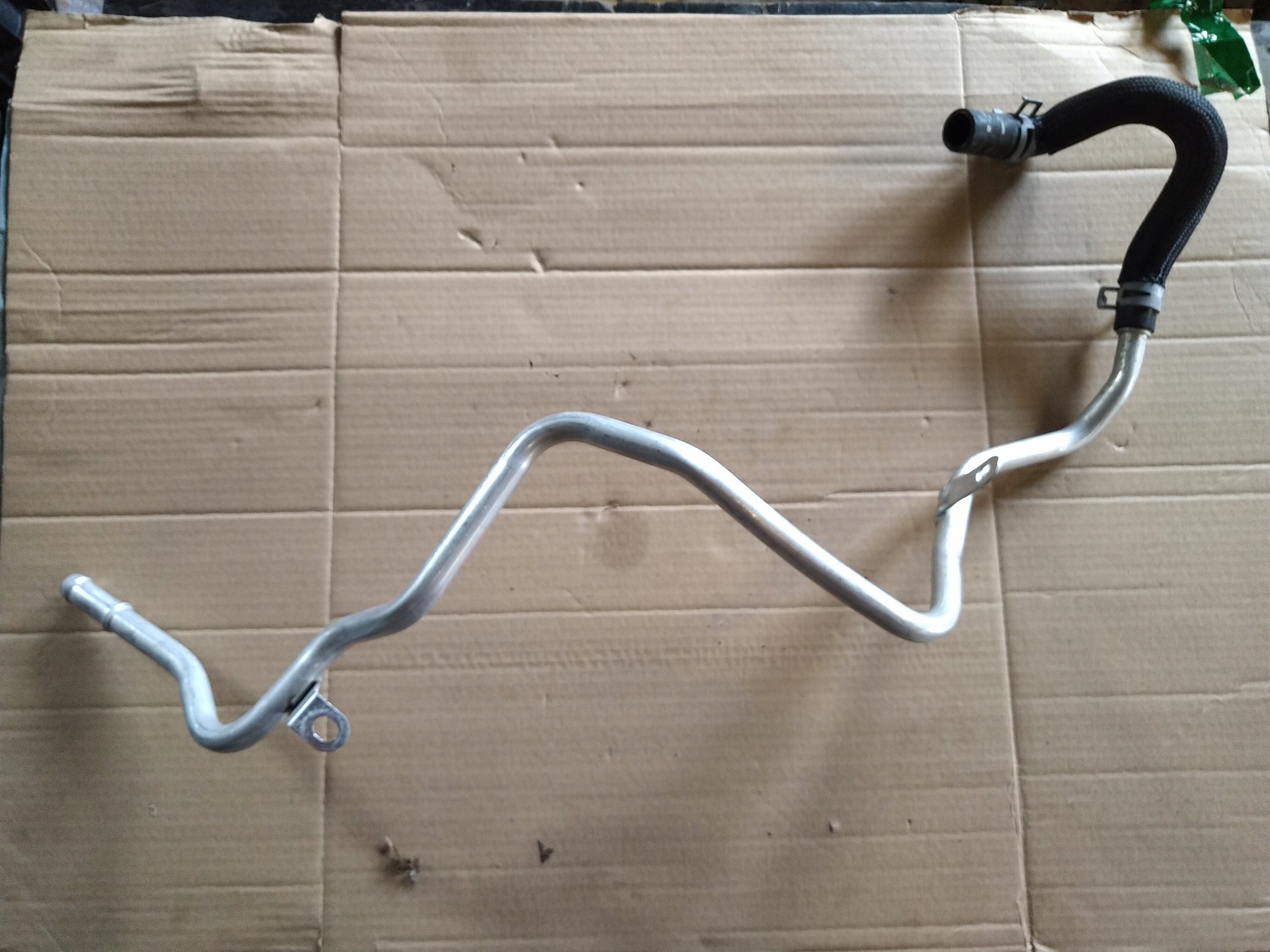 68217333AB - PACIFICA 2016-2020R ПЕРЕДНЯЯ ВОДЯНАЯ ТРУБКА