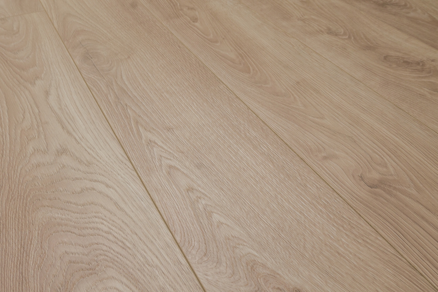 !!! PROMOCJA !!! PANELE PODŁOGOWE KRONOTEX MAMMUT PLUS AC5 10MM V4 Długość 184.5 cm