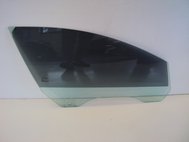 Скло передньої правої двері MERCEDES CLS W219 2007
