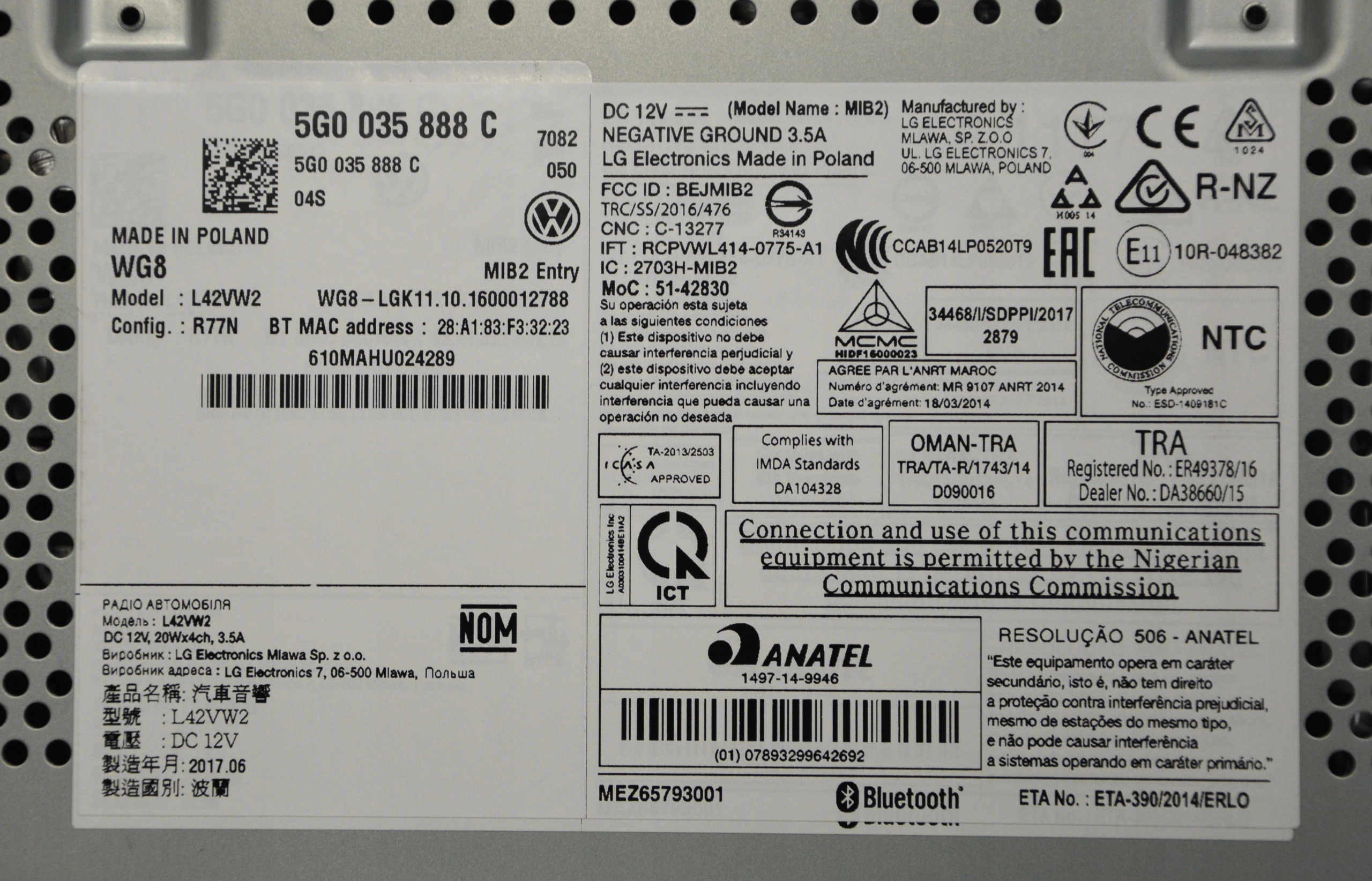 5G0035888C VW RADIO DOTYKOWE SD CD NOWE ORYGINALNE Car type Passenger cars