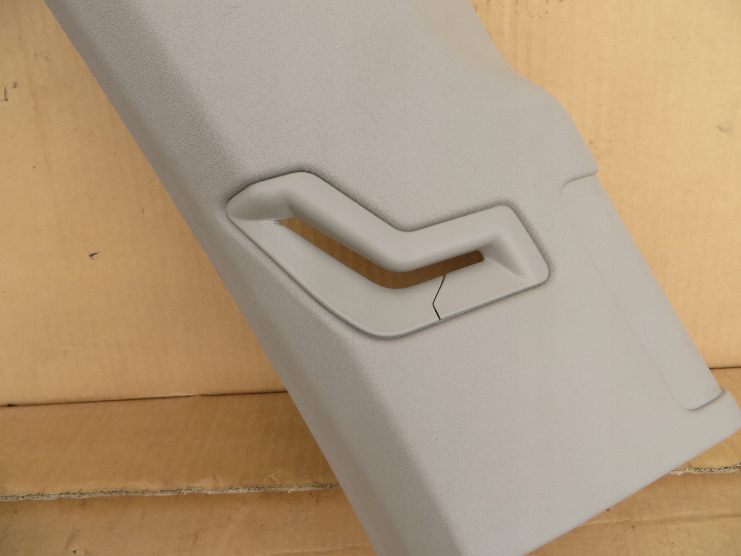 VOLVO XC90 OSŁONA OBUDOWA PRAWEGO SŁUPKA PAS 2004r Typ samochodu Samochody osobowe