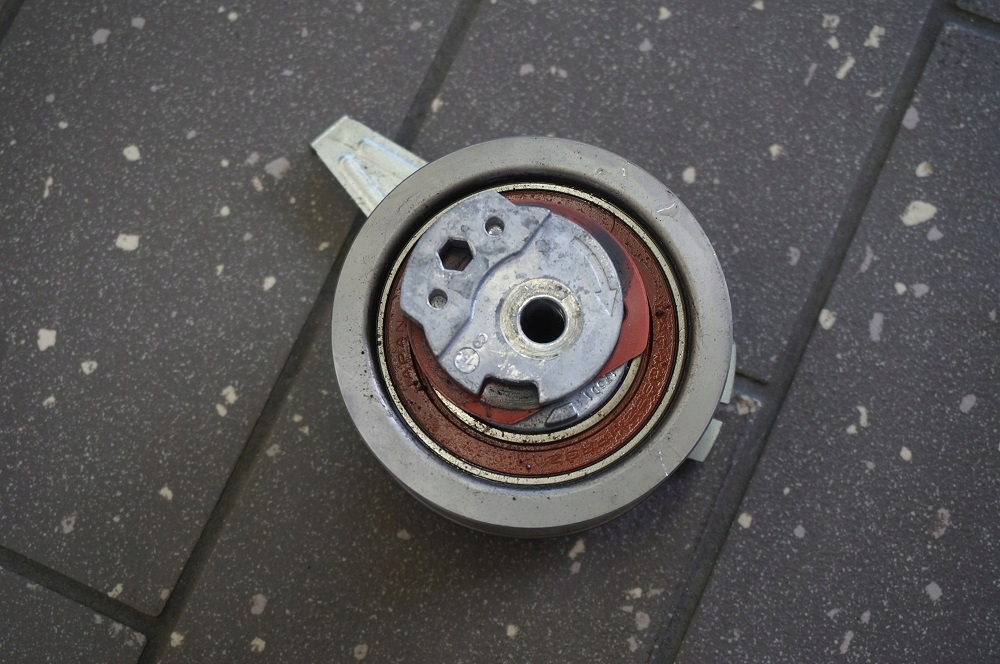 ROLKA NAPINACZA VW GOLF VII 1.6 TDI 04L109243D