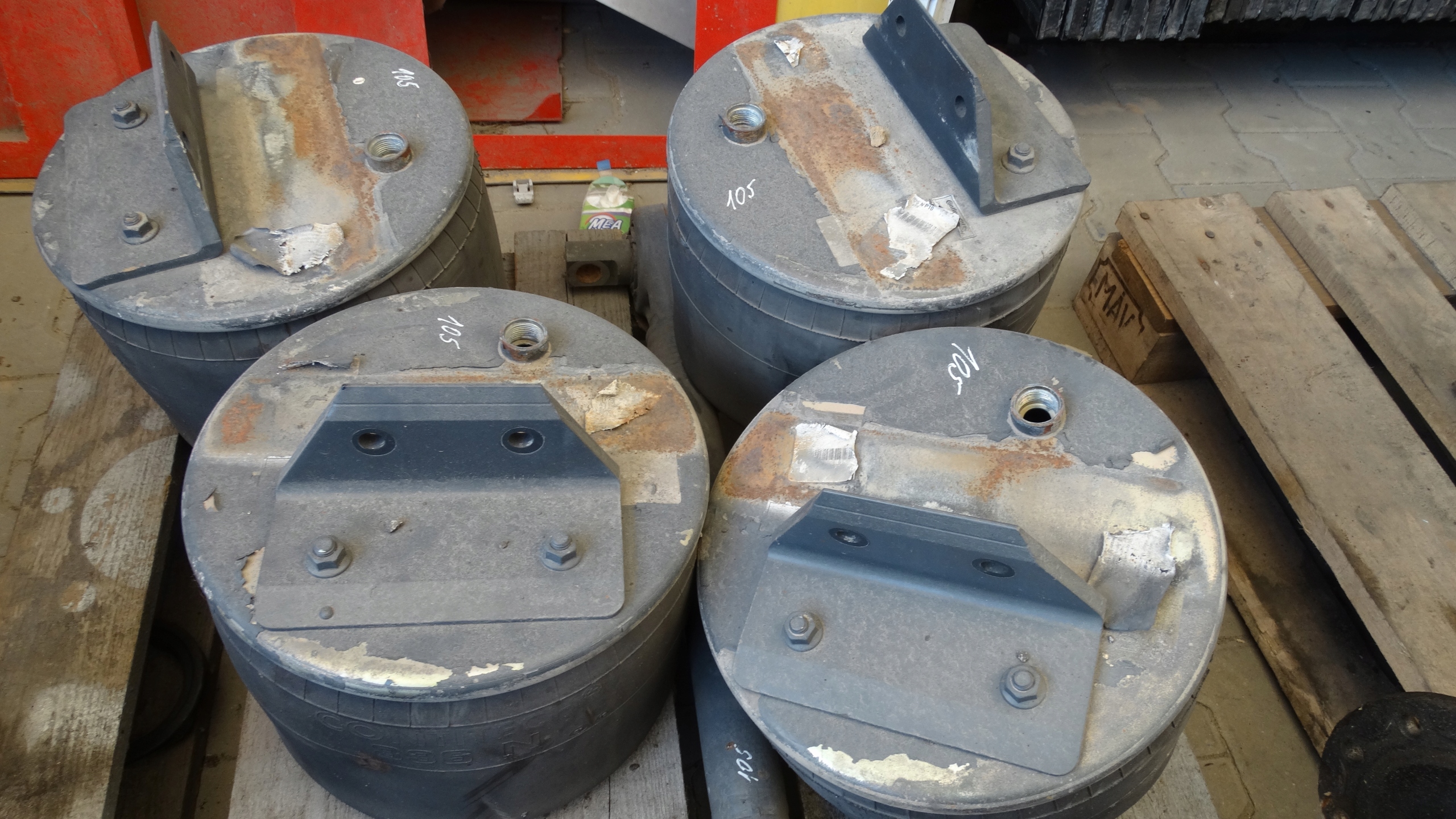 DAF XF 105 подушка задняя ось 150NETTO