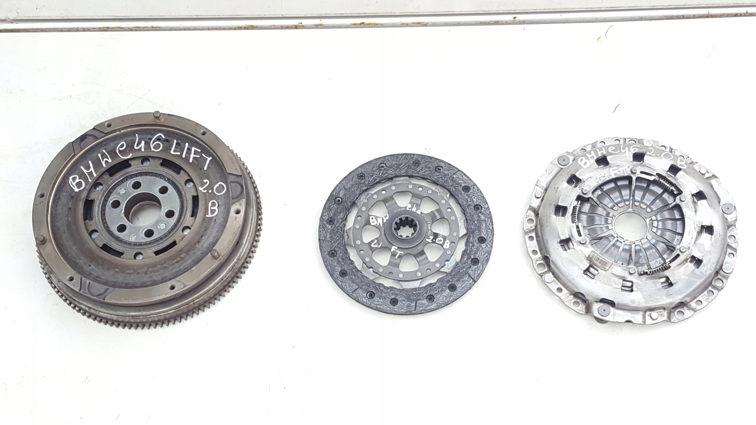 ДВУХМАССОВОЕ колесо+диск + зажим BMW E46 LIFT 2.0 B