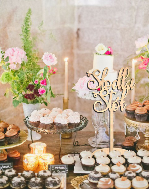 Stojący napis SŁODKI STÓŁ DEKORACJA WESELE ŚLUB Marka PropaGanda