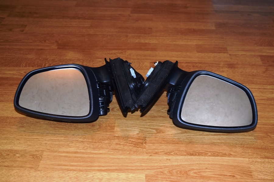 LUSTERKO LEWE PRAWE 8PIN FORD FOCUS MK4 IV R-2020 Podgrzewanie tak