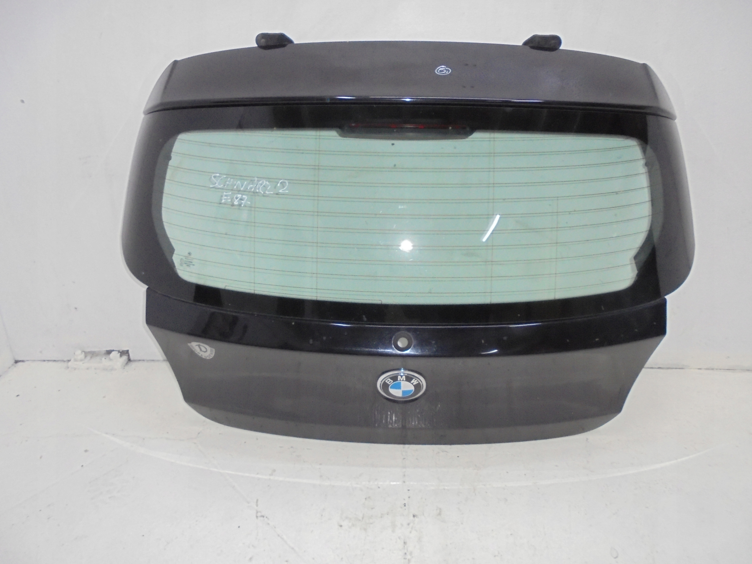 BMW 1 E87 KLAPA BAGAŻNIKA SCHWARZ 2 04r-011r