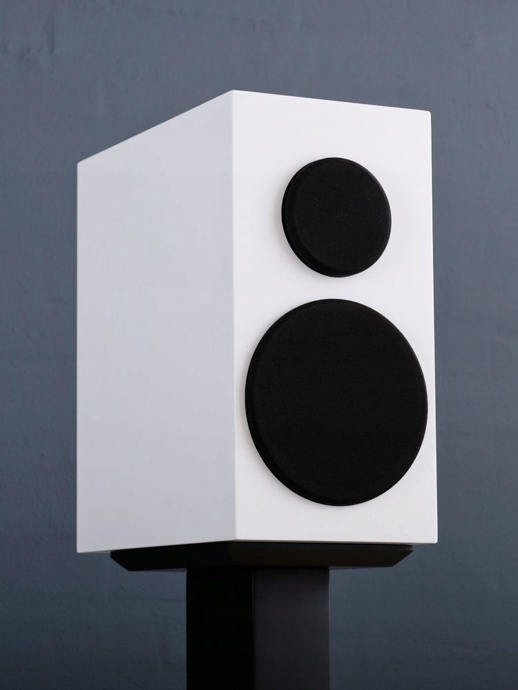 BUCHARDT AUDIO S300 mkII kolor biały satynowy Marka Buchardt Audio