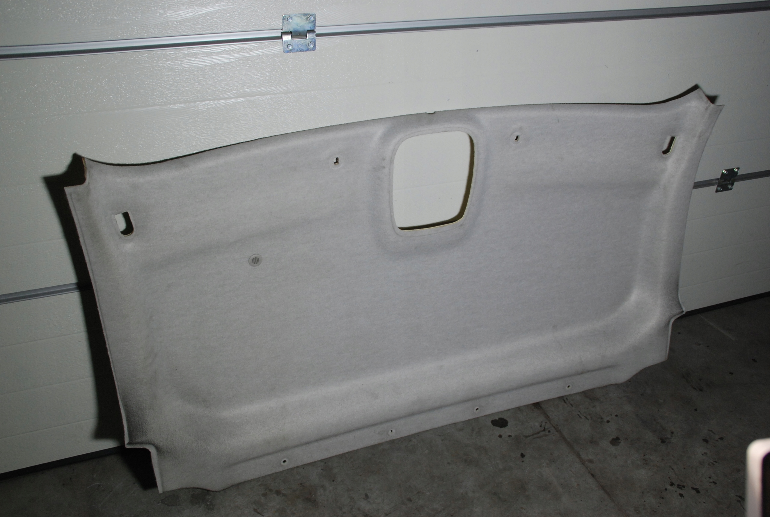 PODSUFITKA RENAULT TRAFIC,VIVARO III 2014- Producent części Renault OE