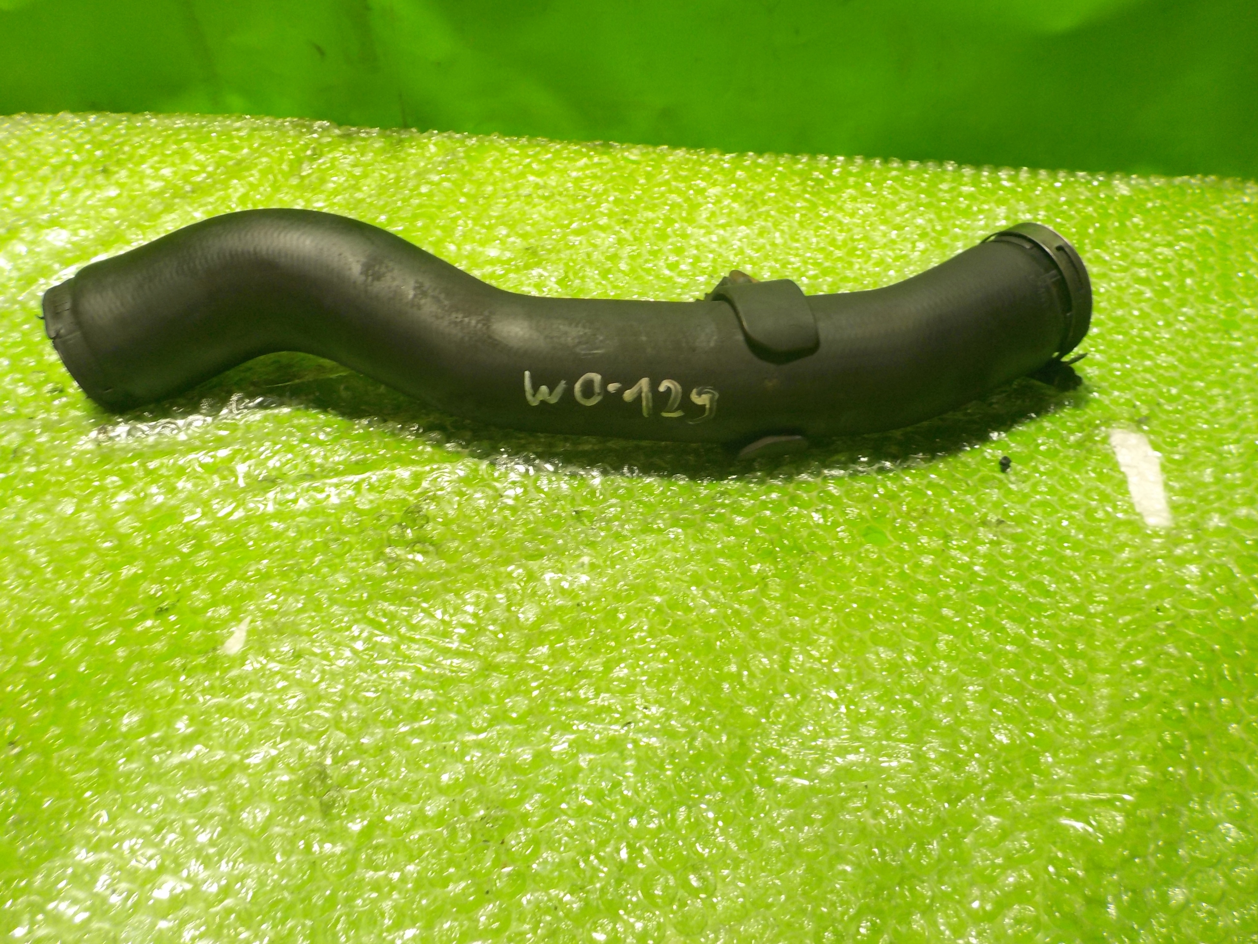 VOLVO V50 1.6 D повітропровід інтеркулера труба