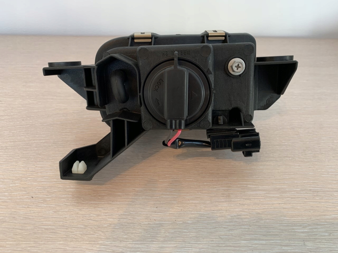 противотуманная перед lexus ES300 81220-33030