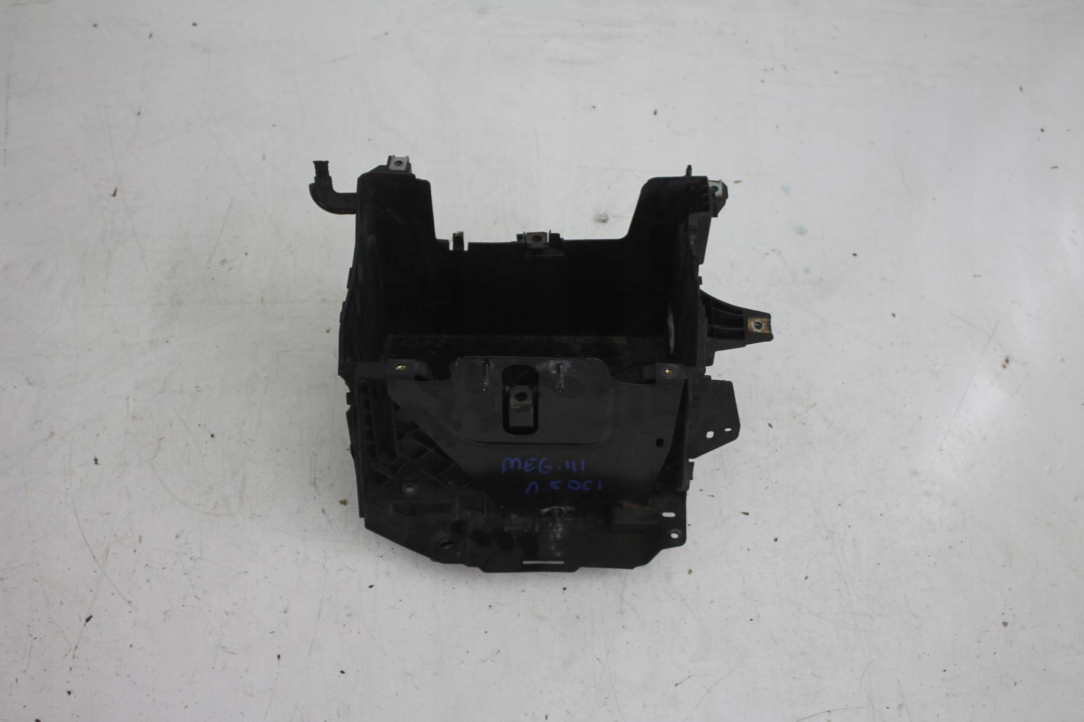 OBUDOWA AKUMULATORA 244460010R RENAULT MEGANE III Producent części Renault OE