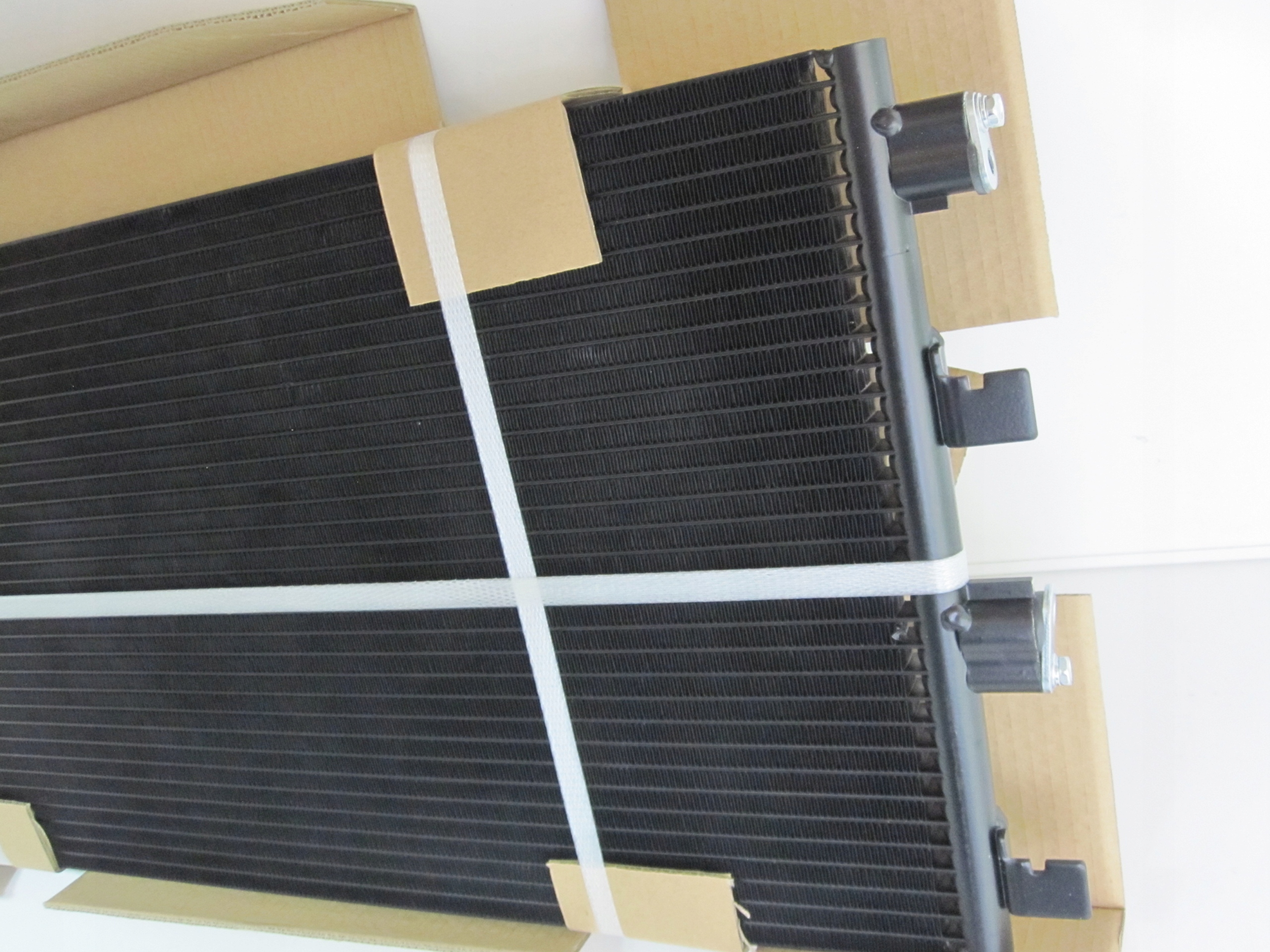 CHŁODNICA KLIM. DACIA DUSTER 1.5 DCI 2010 - Producent części Hart