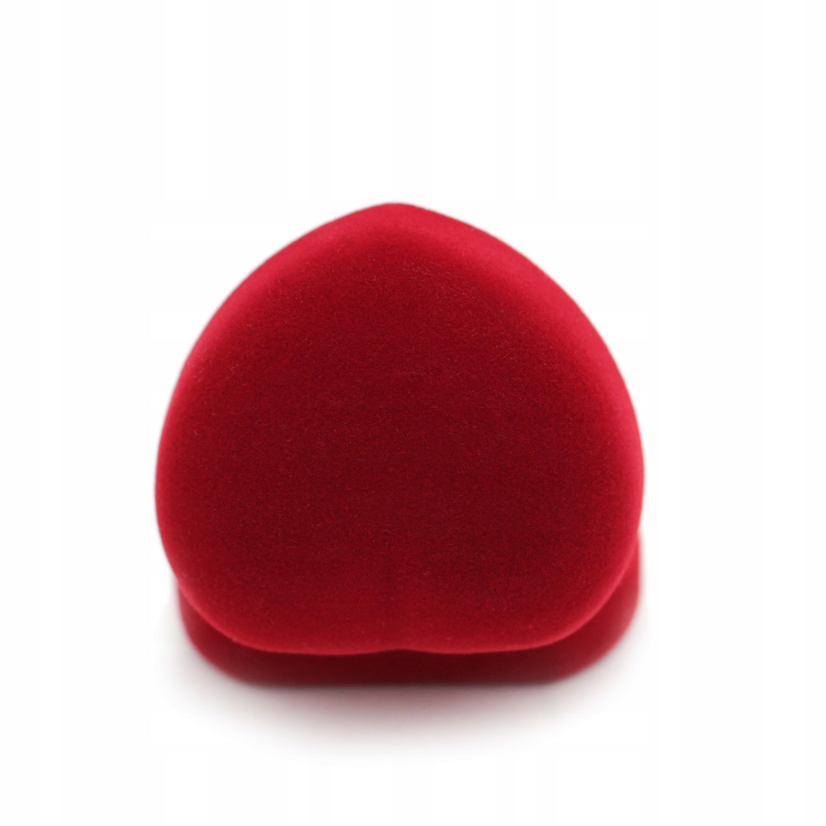 Czerwone serce. Jubilerskie pudełko na pierścionki Cechy dodatkowe brak