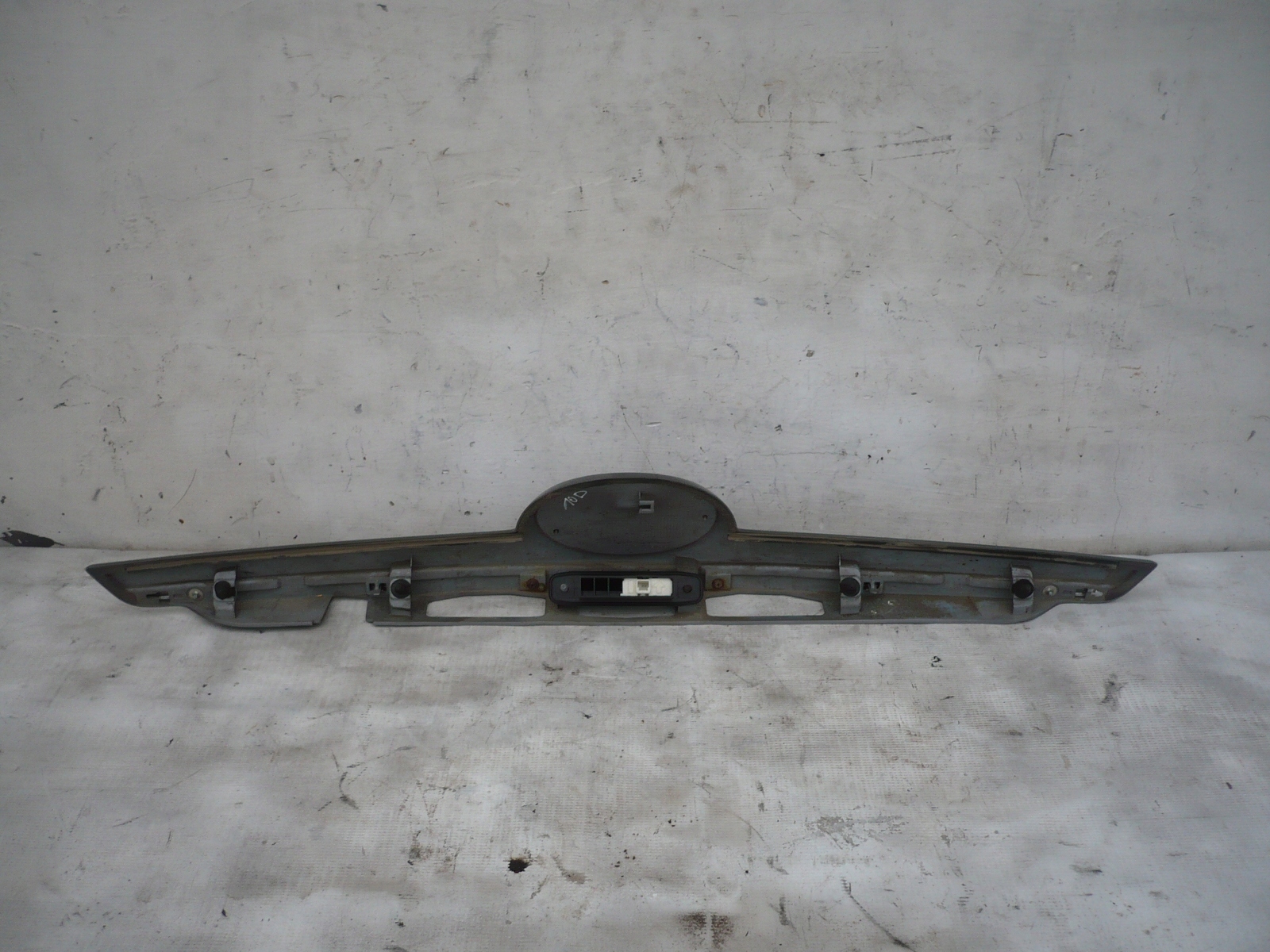 TOYOTA VERSO LIFT 12- KLAMKA KLAPY BAGAŻNIKA TYŁ