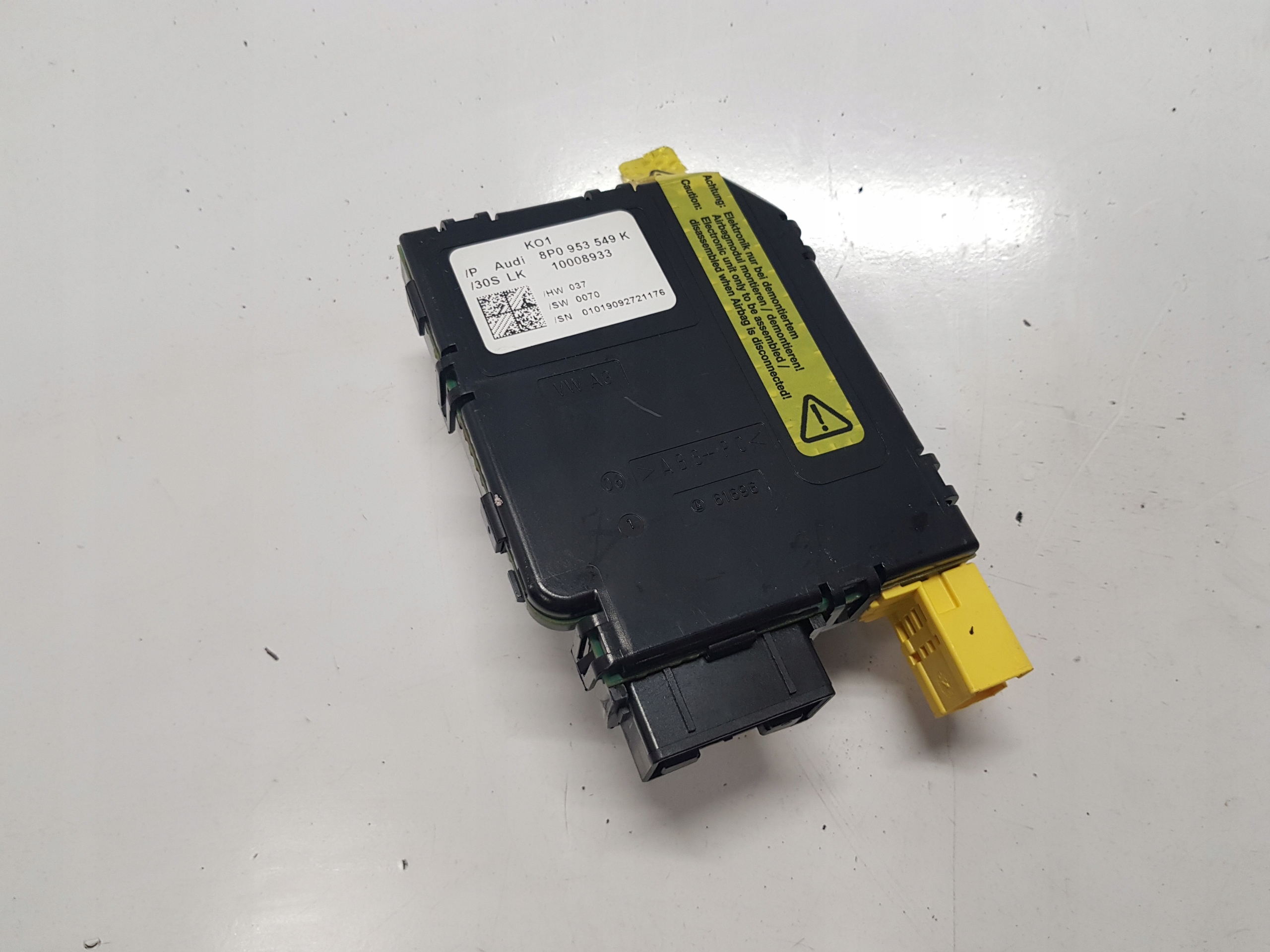 AUDI A3 8P LIFT MODUŁ POD KIEROWNICĘ 8P0953549K