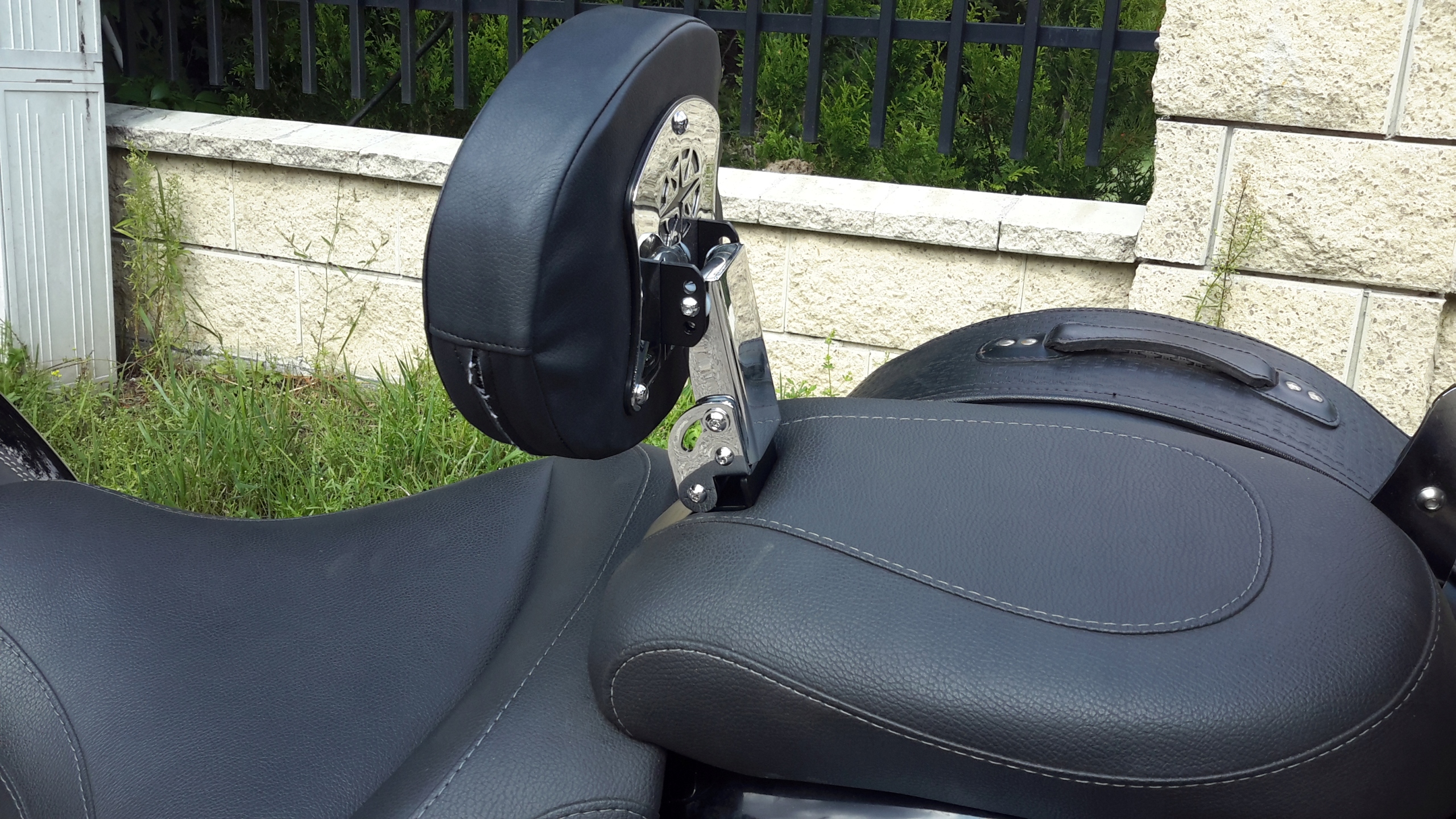 YAMAHA XVS950 MIDNIGHT STAR OPARCIE KIEROWCY SKŁAD Waga produktu z opakowaniem jednostkowym 5 kg