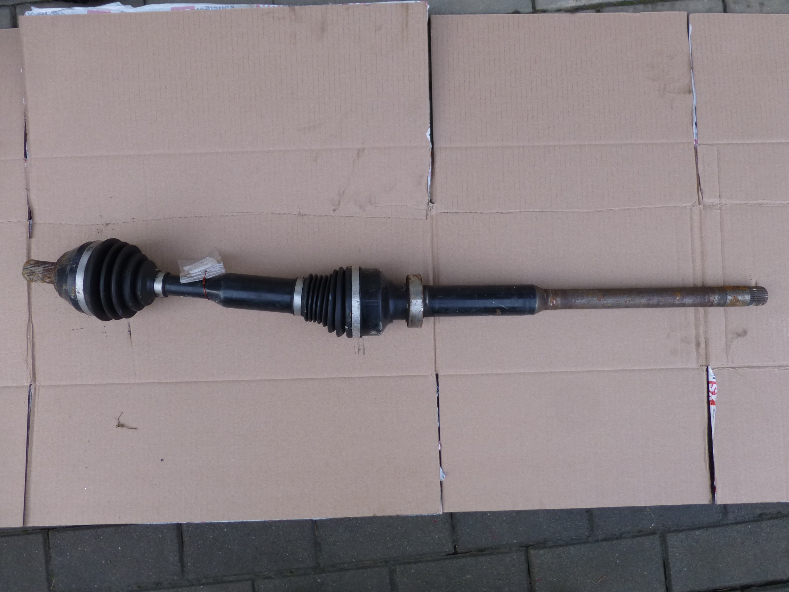 ПОЛУОСЬ ПРАВА VOLVO Xc60 2.4 D5 МЕХАНИКА 31272542