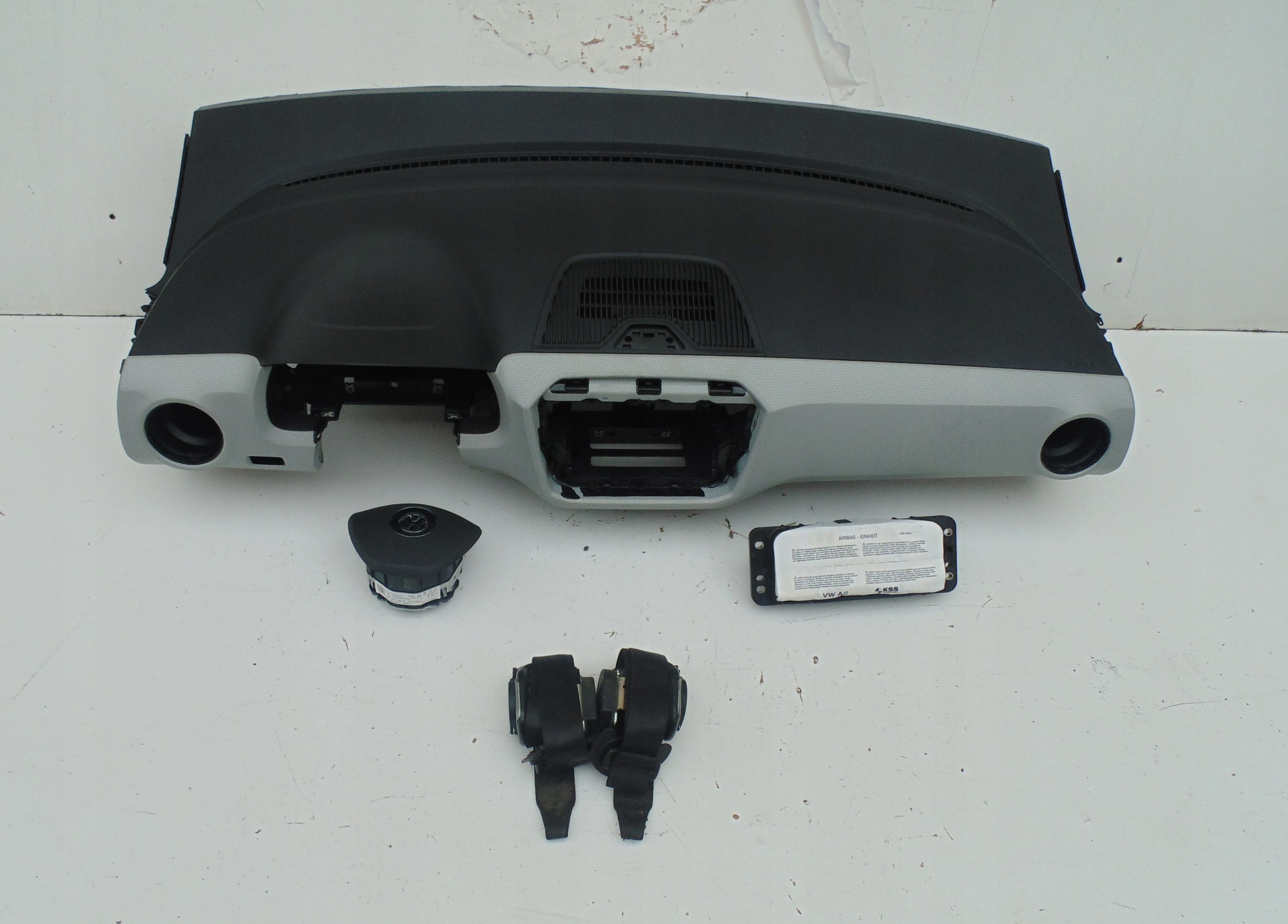 VW UP ДОСКА КОНСОЛЬ ПОДУШКА БЕЗОПАСНОСТИ РЕМНИ