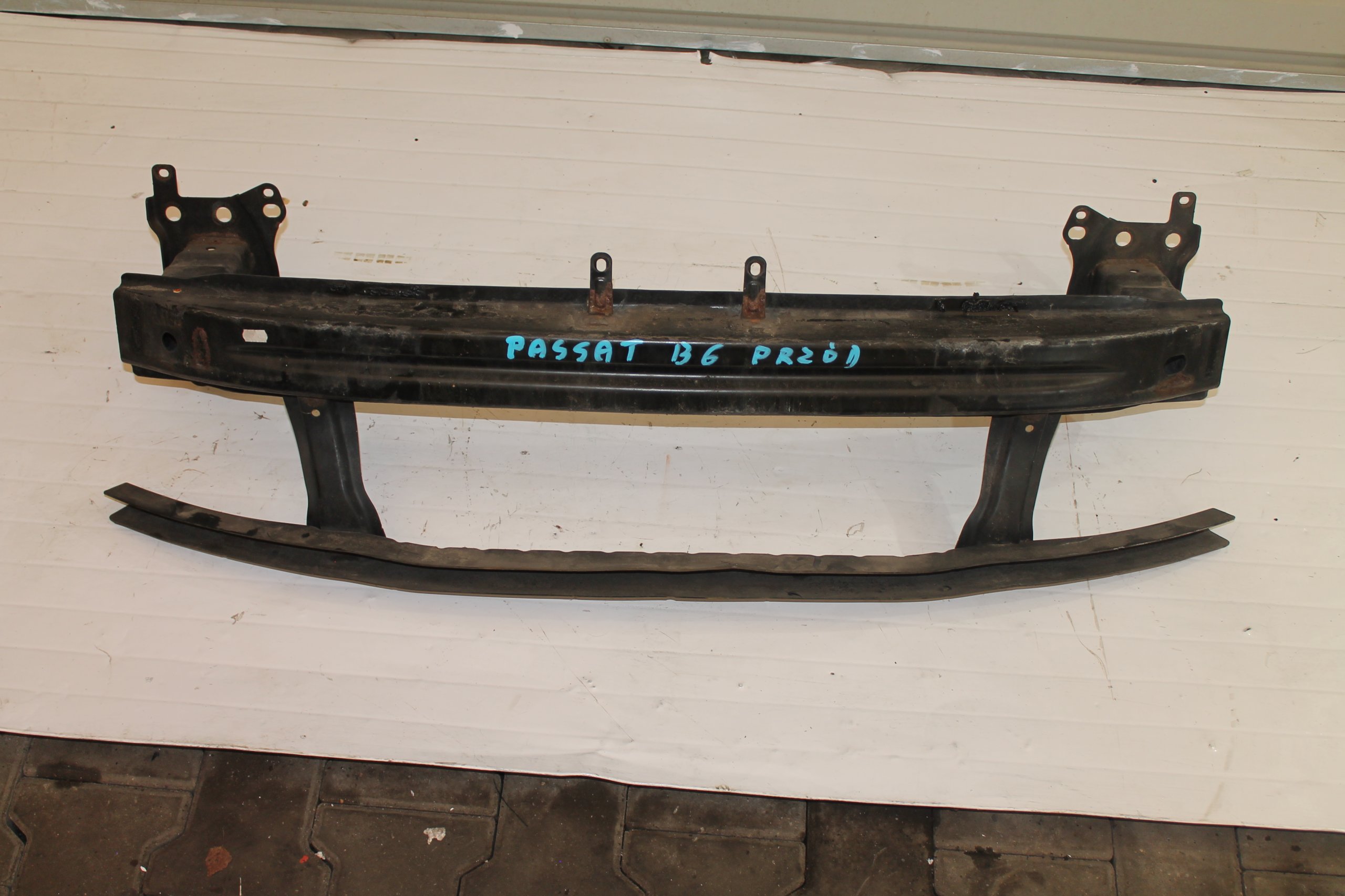 BELKA WZMOCNIENIE ZDERZAKA PRZÓD VW PASSAT B6