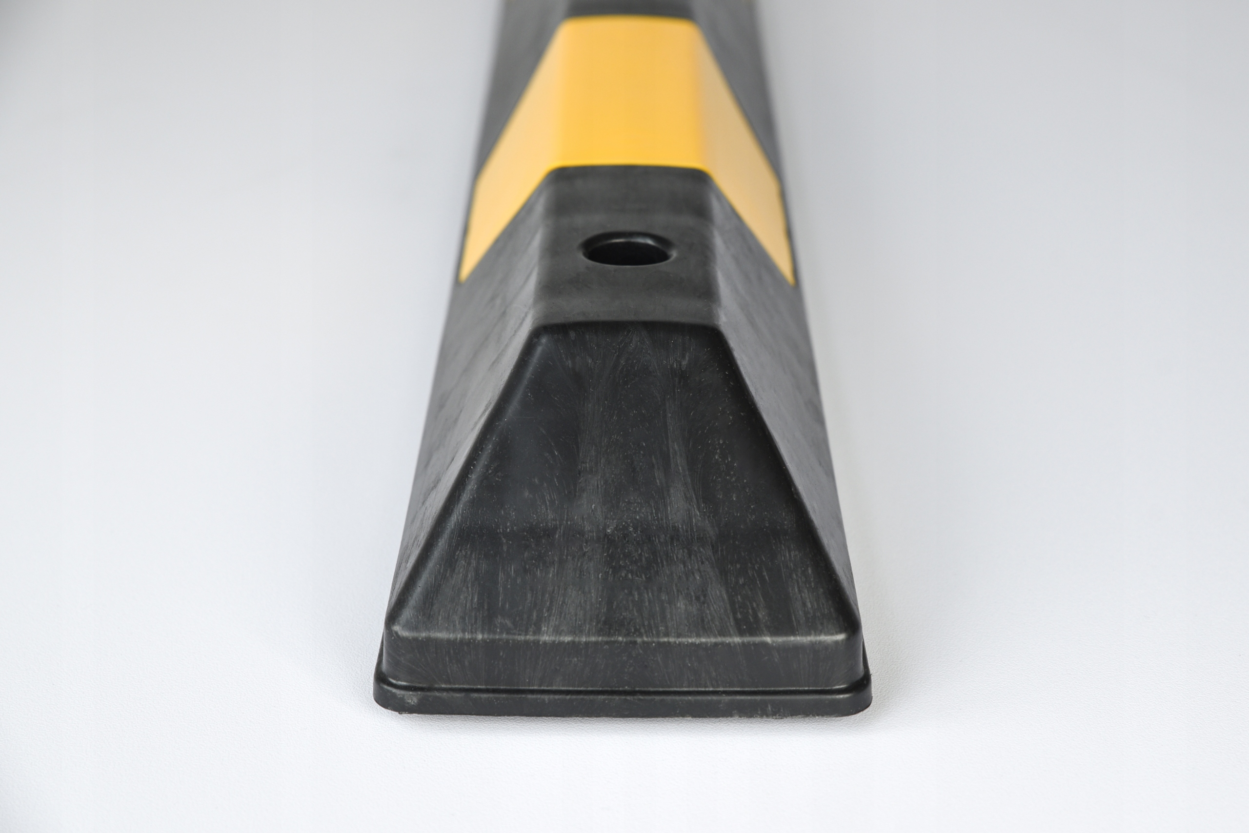 Separator parkingowy, ogranicznik 110 cm. PPC Materiał wykonania inny