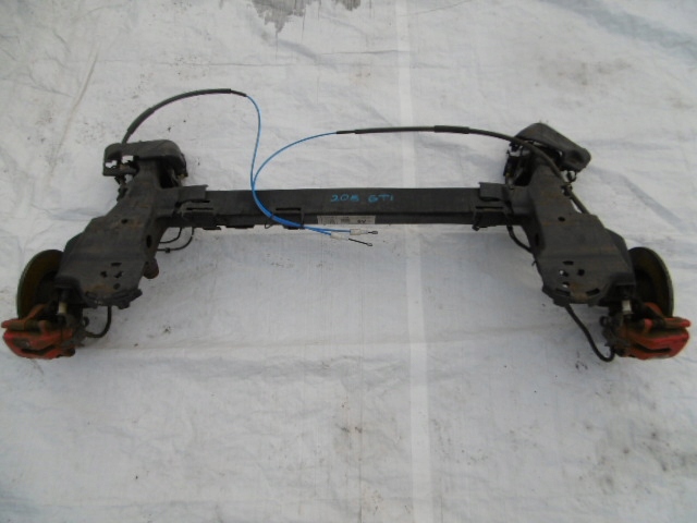 PEUGEOT 208 GTI OS BELKA TYLNA KOMPLETNA TARCZE