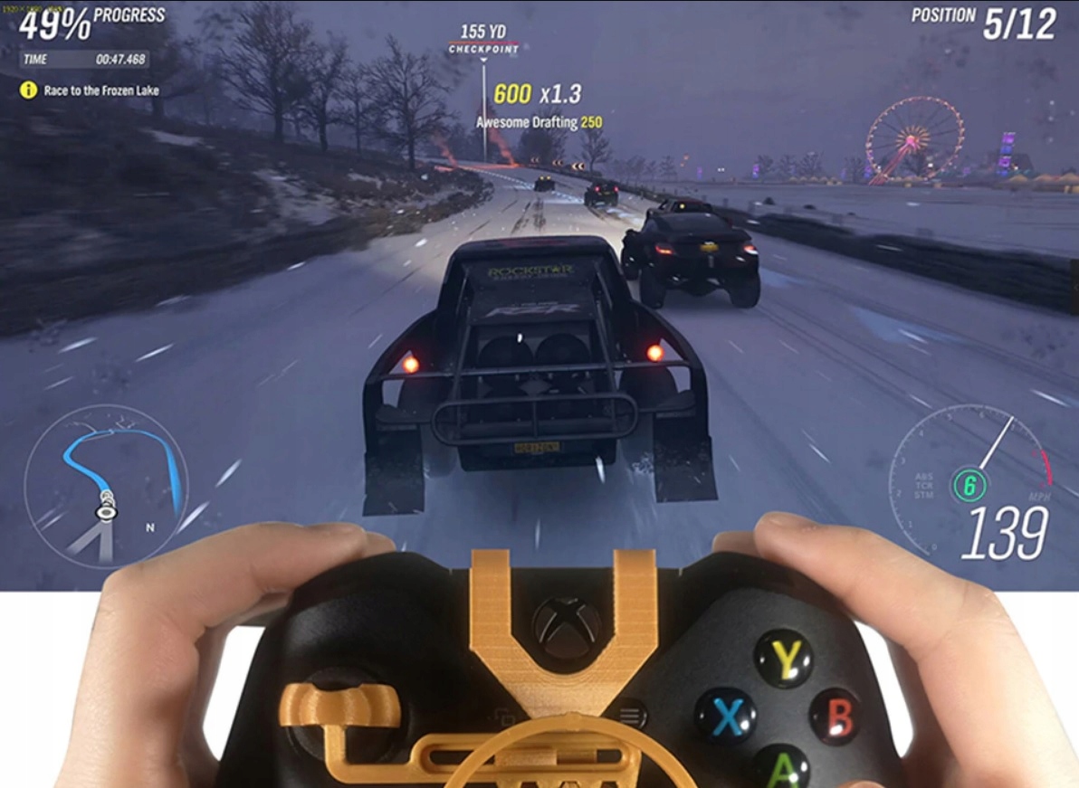 Mini kierownica racing nakładka adapter pada XBOX ONE / ONE S (Biała)