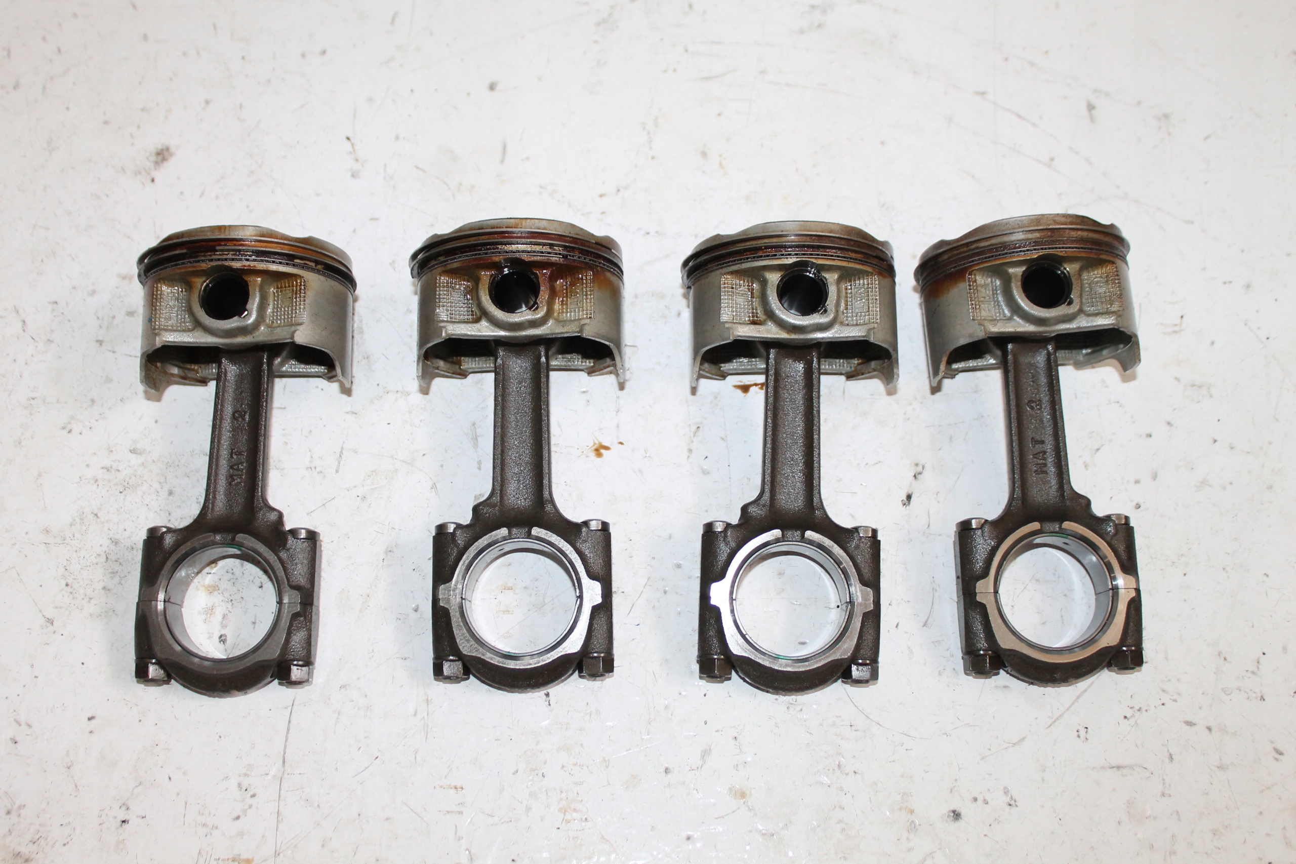 HONDA CBR 1100 XX 96 06 TLOKI KORBOWODY