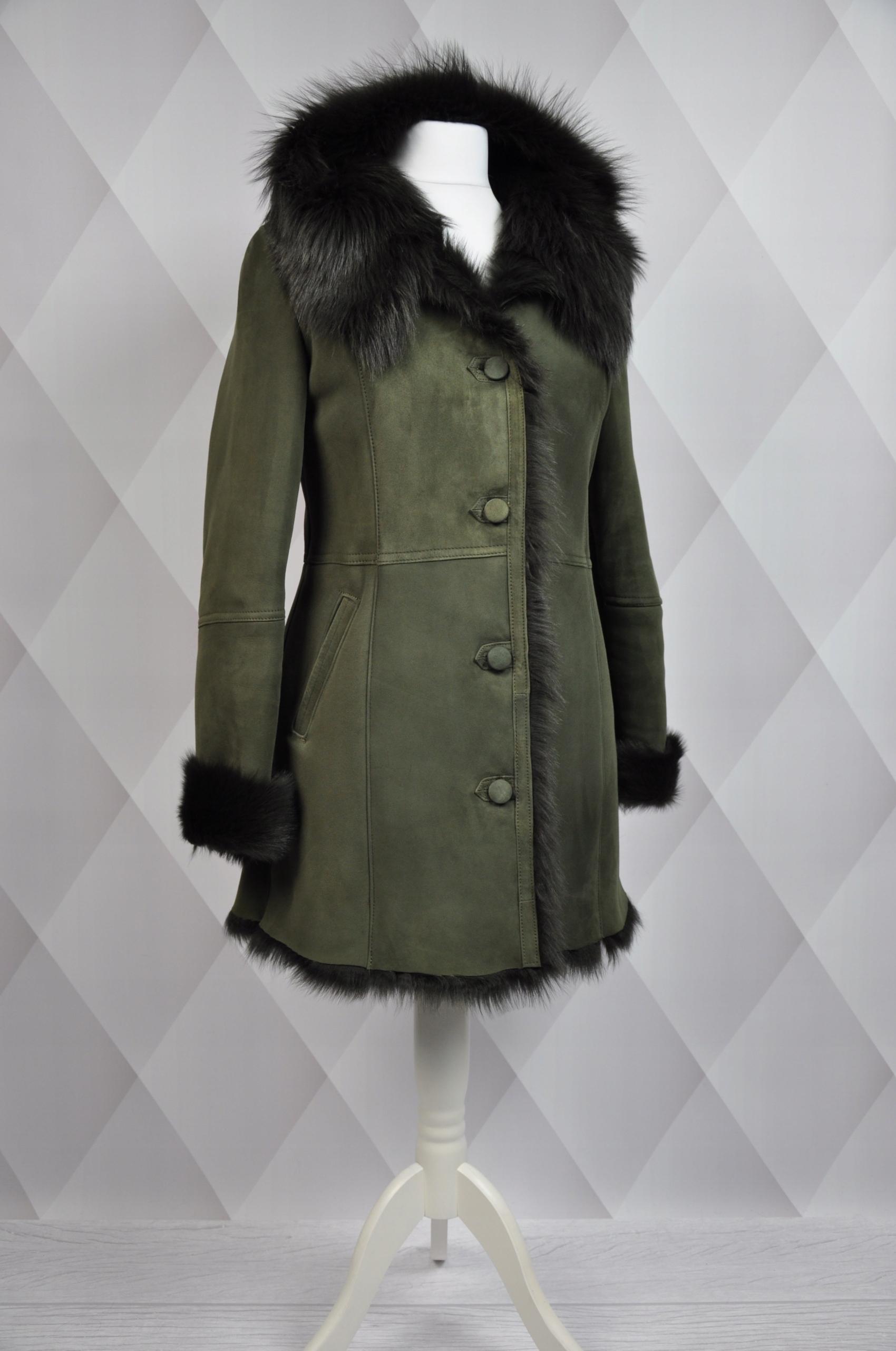 Kożuchy_Kowalski kurtka płaszcz khaki L pałasz naturalny kożuch naturalny Rozmiar 36