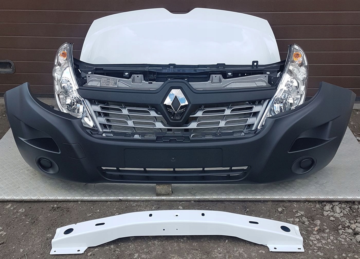 Renault Master III Maska Zderzak Błotnik Przód