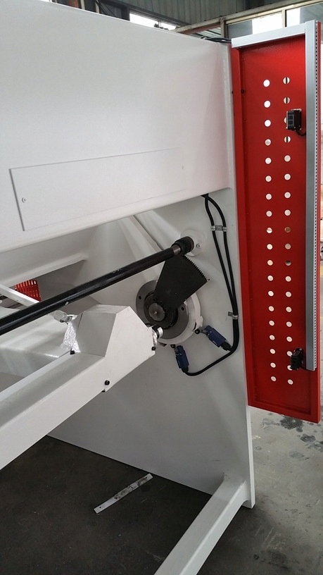 GILOTYNA HYDRAULICZNA NOŻYCE 8x3200 MM Marka Zenith