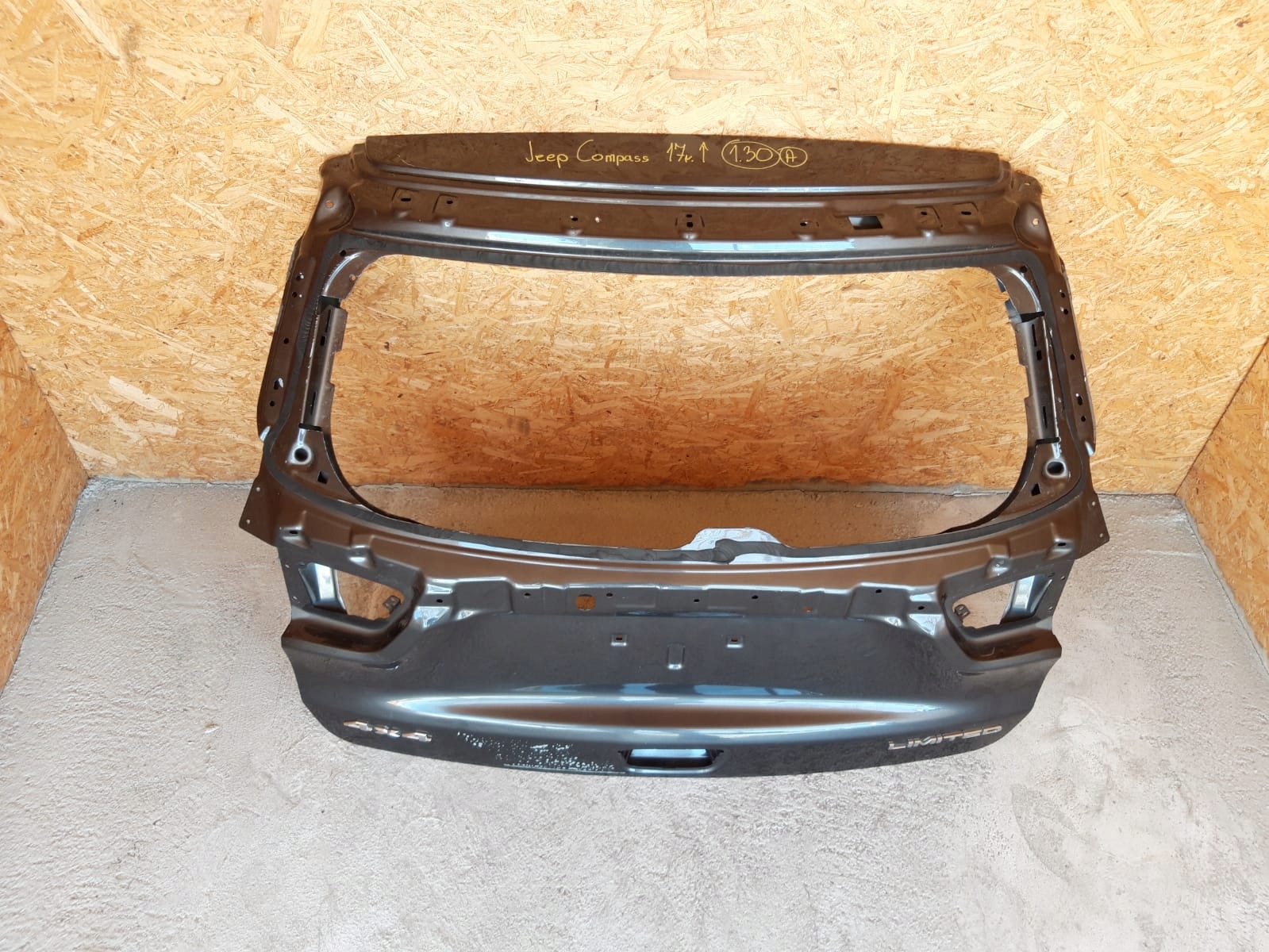 JEEP COMPASS 17r- TYLNA KLAPA BAGAŻNIKA TYŁ POZNAŃ