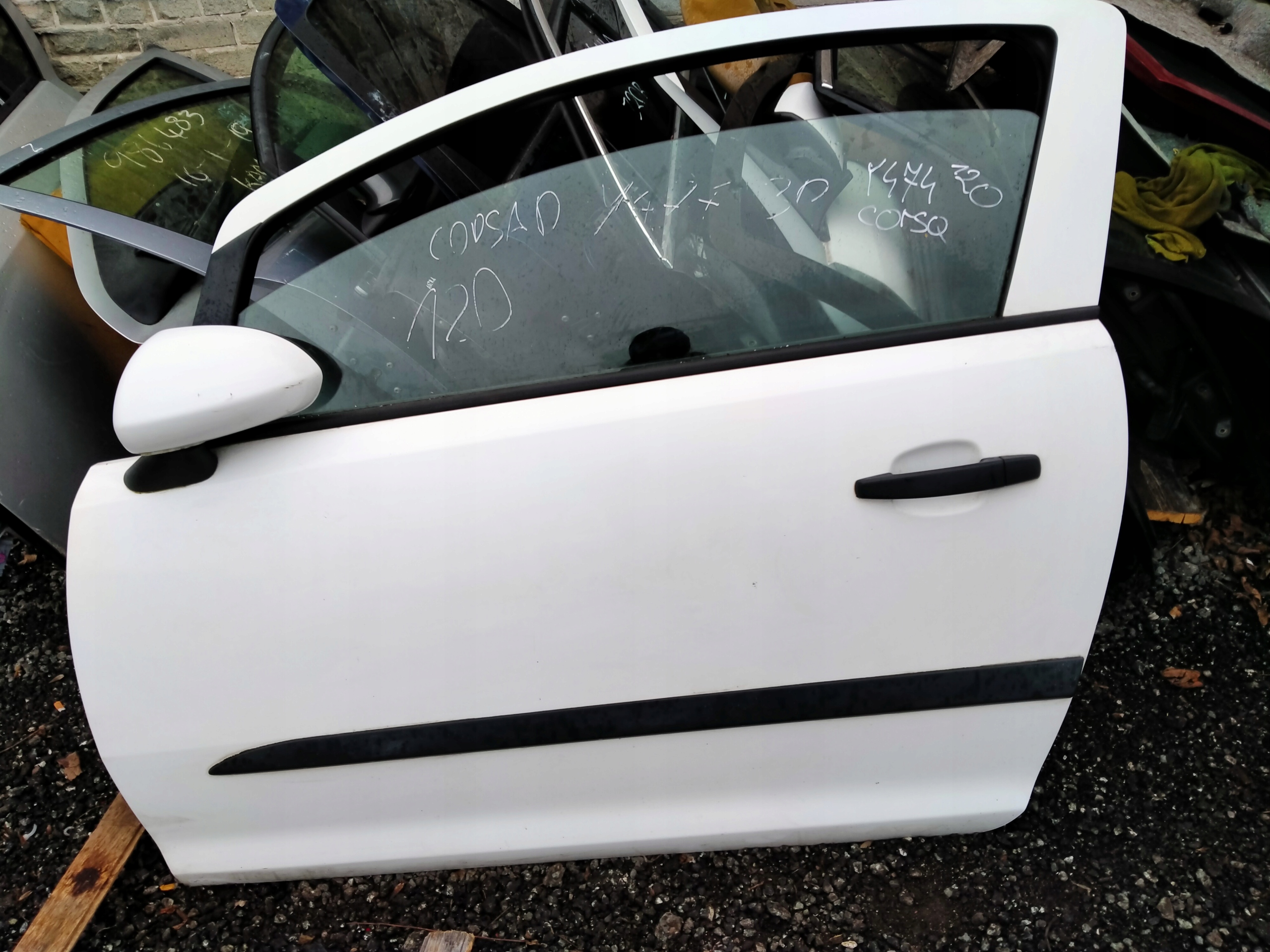120 ДВЕРІ ЗЛІВА СПЕРЕДУ OPEL CORSA D Y474d