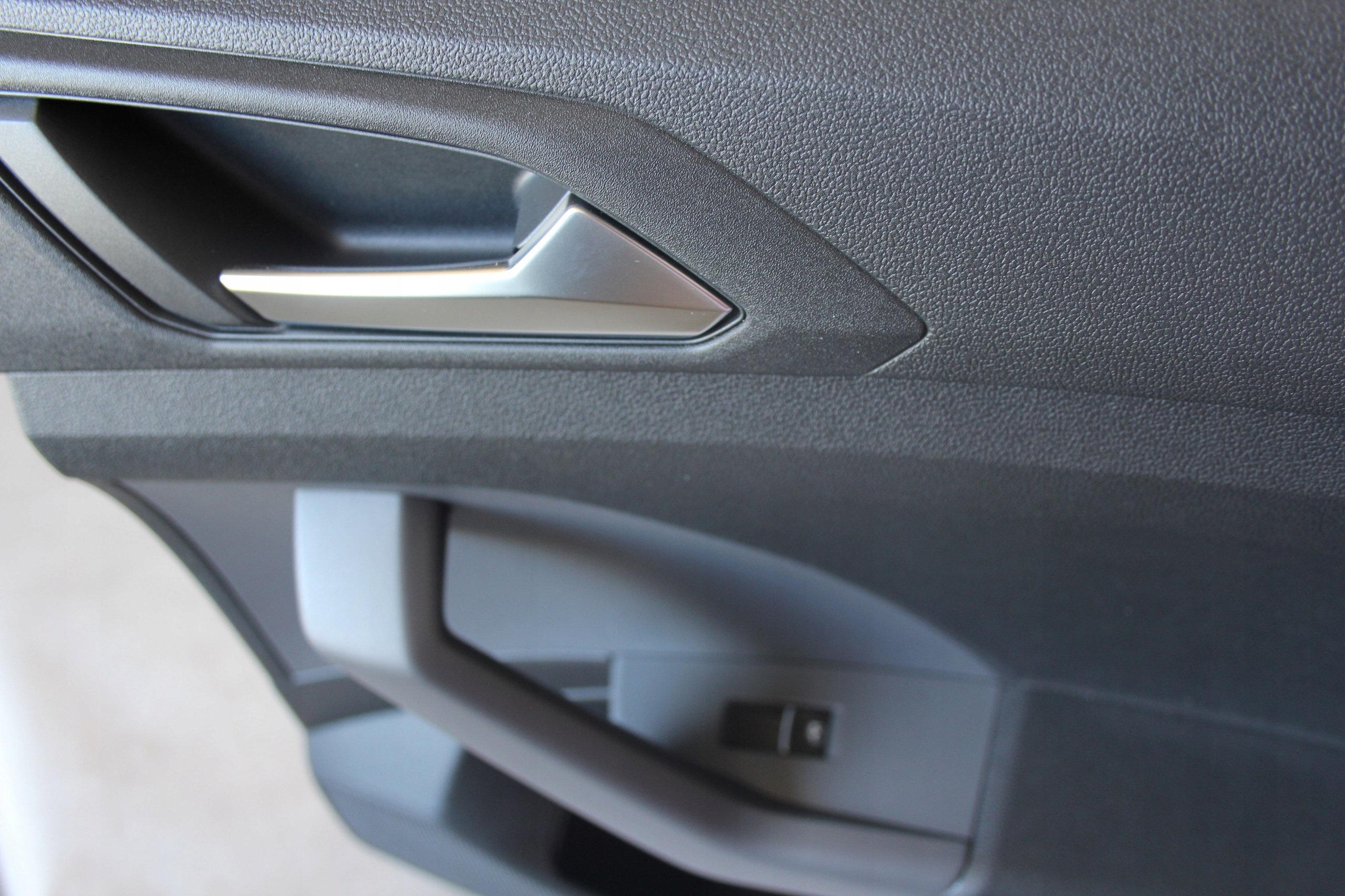 TAPICERKA DRZWI TYŁ PRAWE VW T CROSS Producent części Volkswagen OE