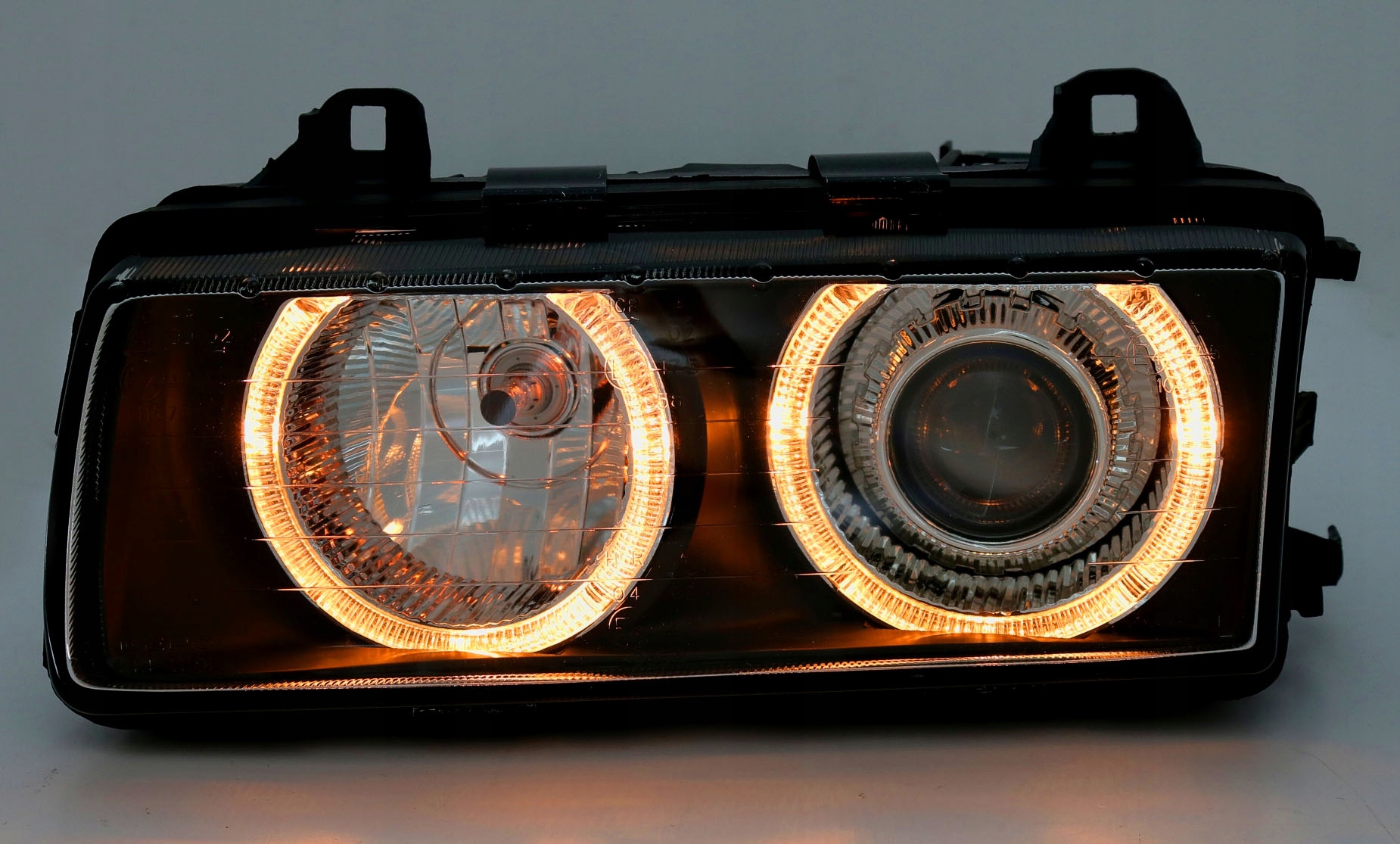 BMW 3 E36 COUPE CABRIO LAMPY reflektory BLACK ring Strona zabudowy lewe + prawe