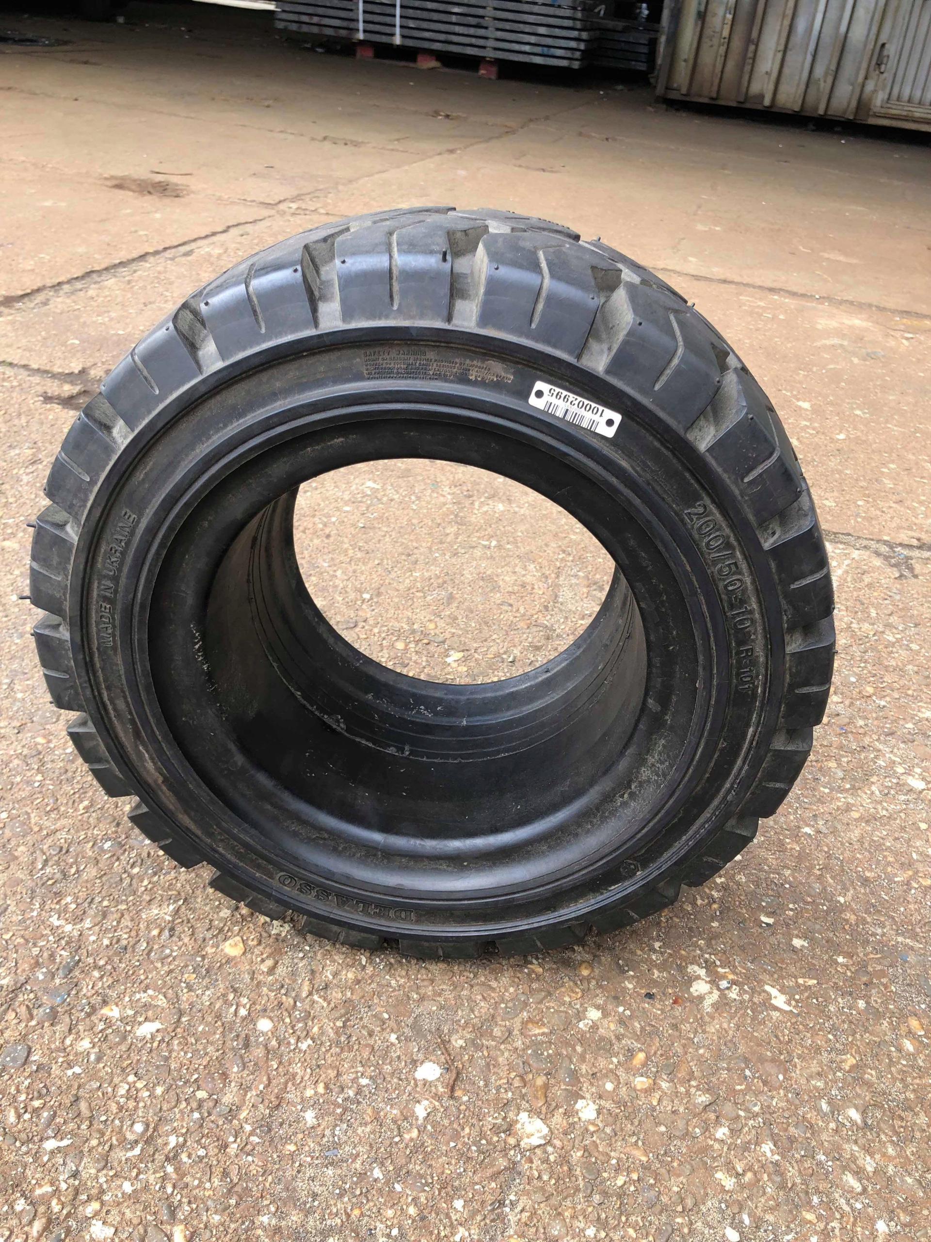 Шины для вилочных погрузчиков 200/50-10 R101 полный QUC