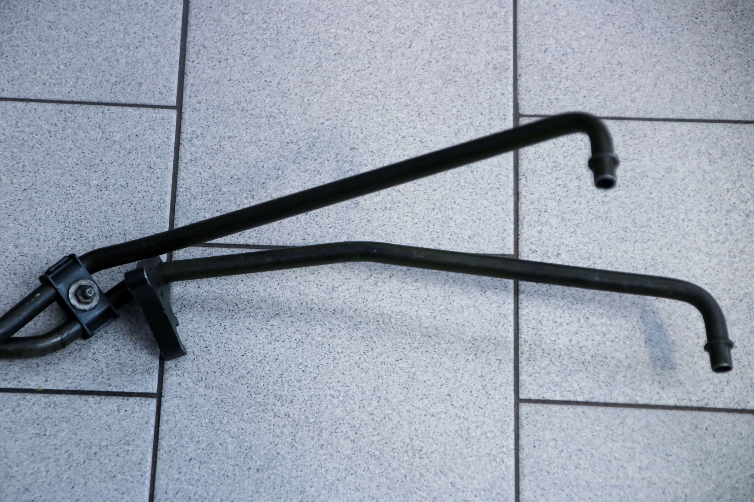 BMW E65 E66 730i PRZEWODY OLEJU SKRZYNI 7524846 Engine Type Gasoline