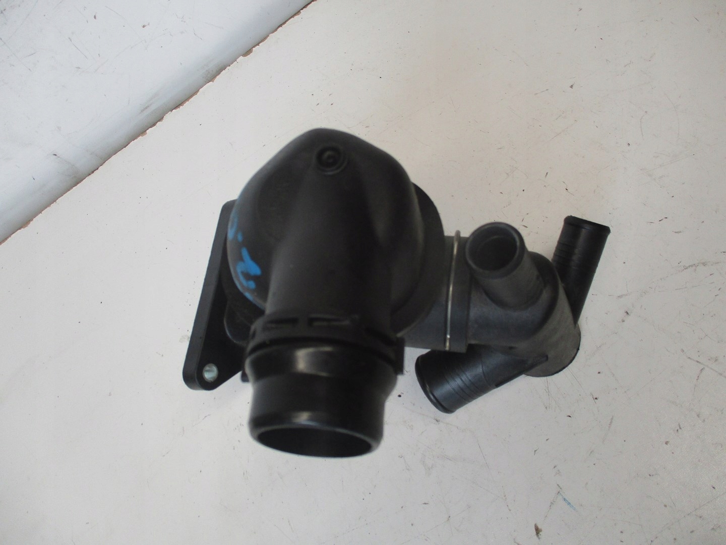 OBUDOWA TERMOSTAT G4D3-8575-AD Producent części Inny