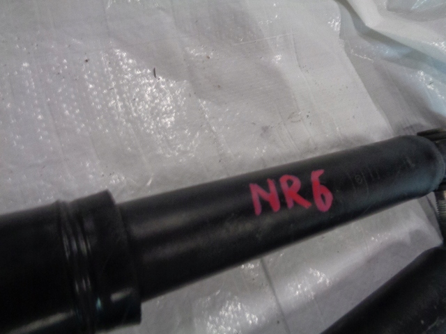 RENAULT SCENIC IV AMORTYZATOR TYLNY PRAWY LEWY Rodzaj zawieszenia standardowe