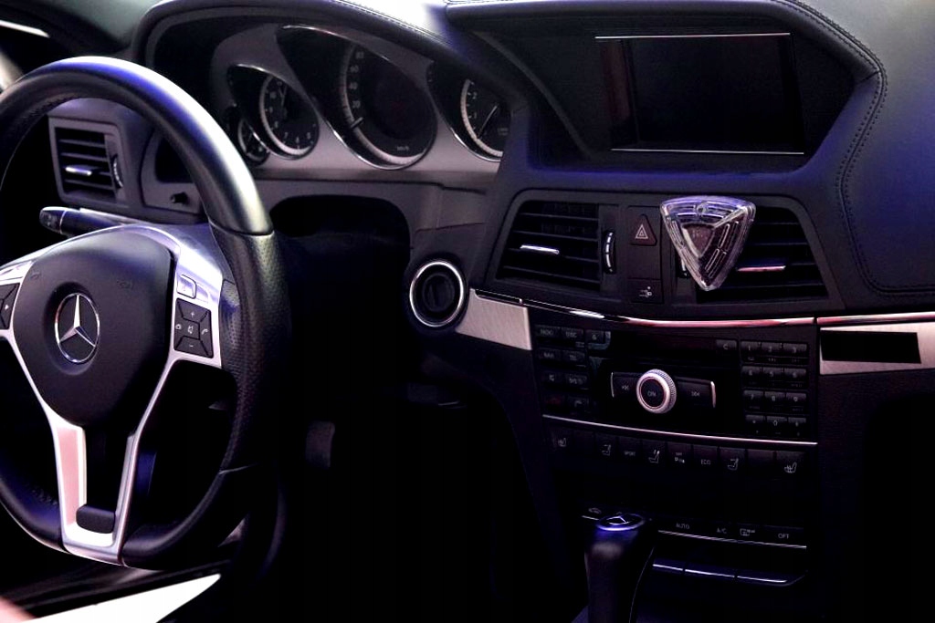 K2 DIAMO ZAPACH TROPIKALNEGO LASU ZAWIESZKA KRATKA EAN (GTIN) 5906534017017