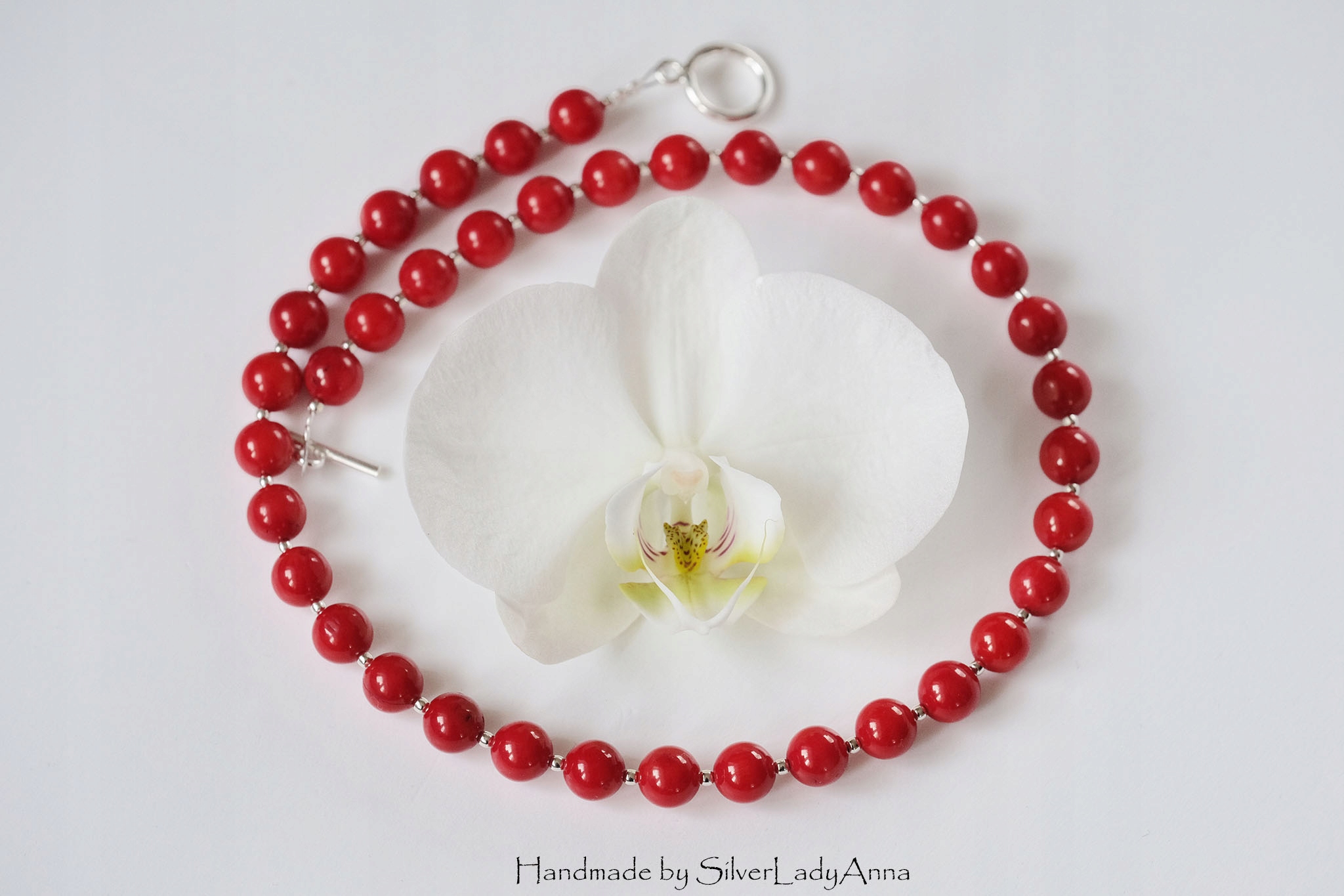 Náhrdelník z korálů Stříbro jako dárek pro ženu