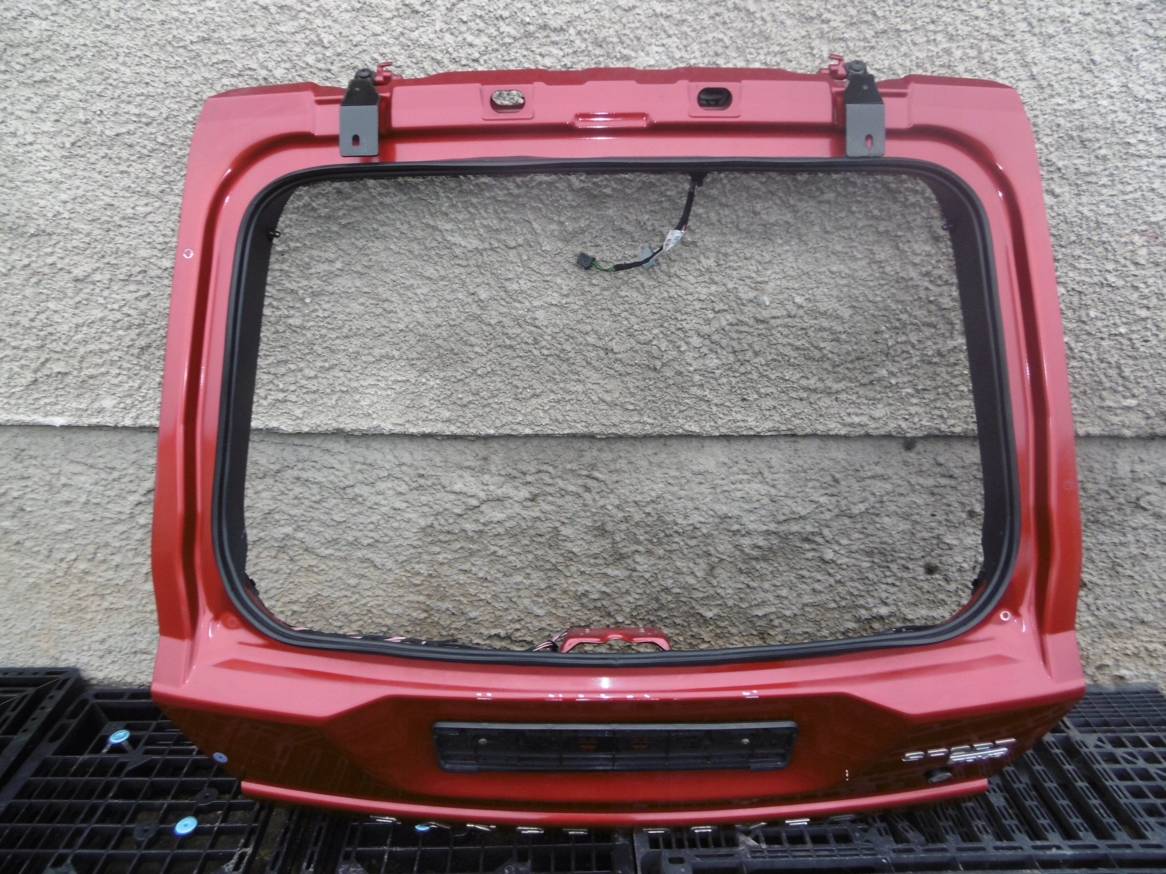 KLAPA RANGE ROVER SPORT TYŁ TYLNA UCHYLNA SZYBA