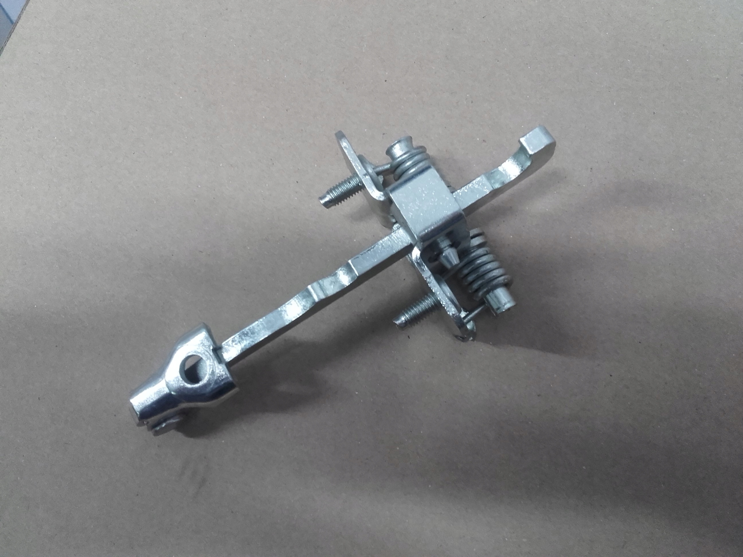 NOWY OGRANICZNIK DRZWI PRZÓD TRAFIC VIVARO PRIMASTAR