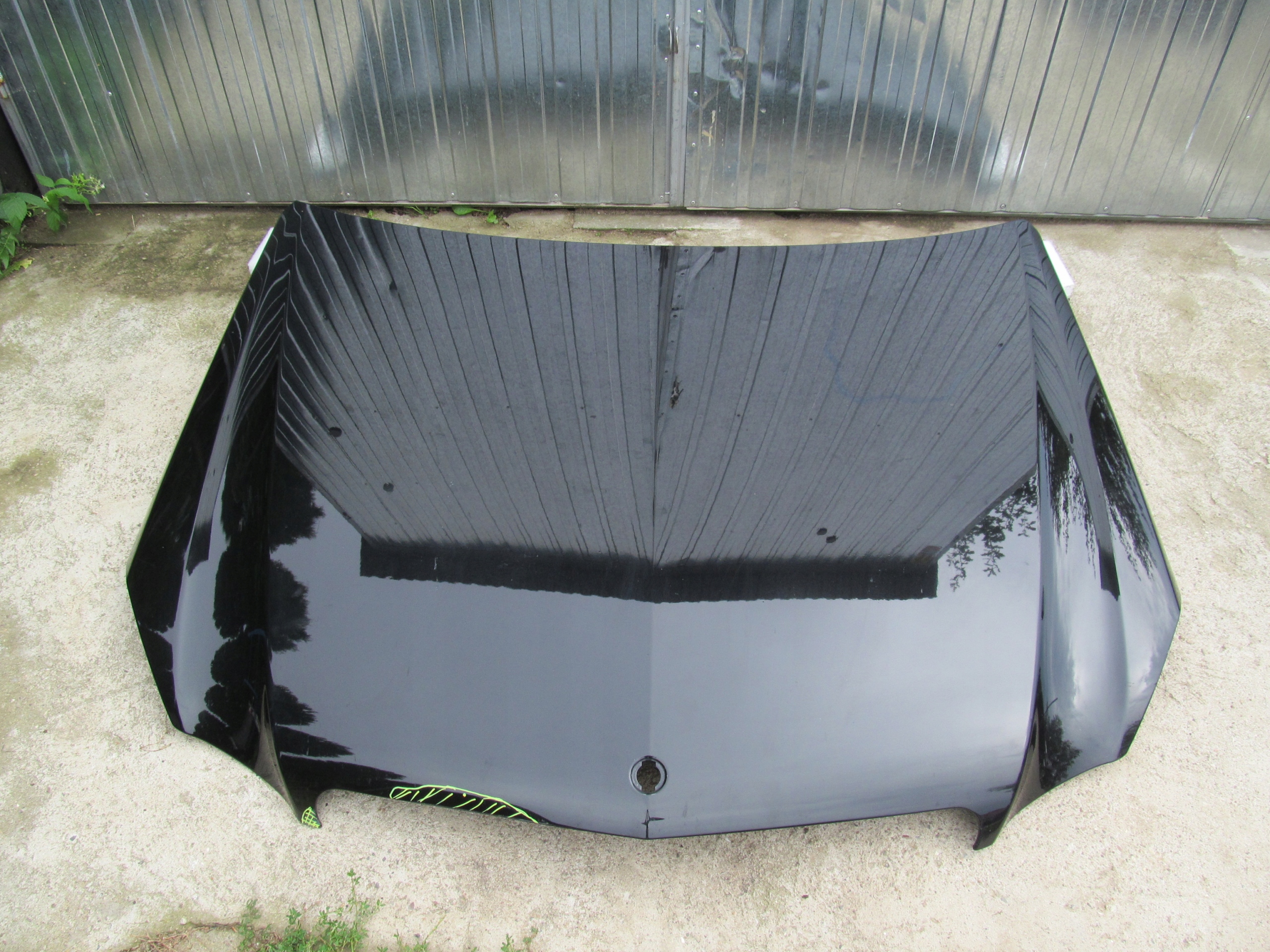 e класс W212 капот черный хорошее