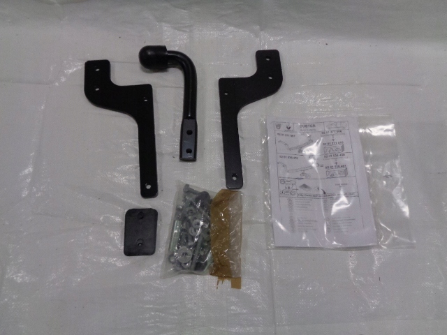 DACIA DUSTER II HAK HOLOWNICZY 8201271010 NOWY