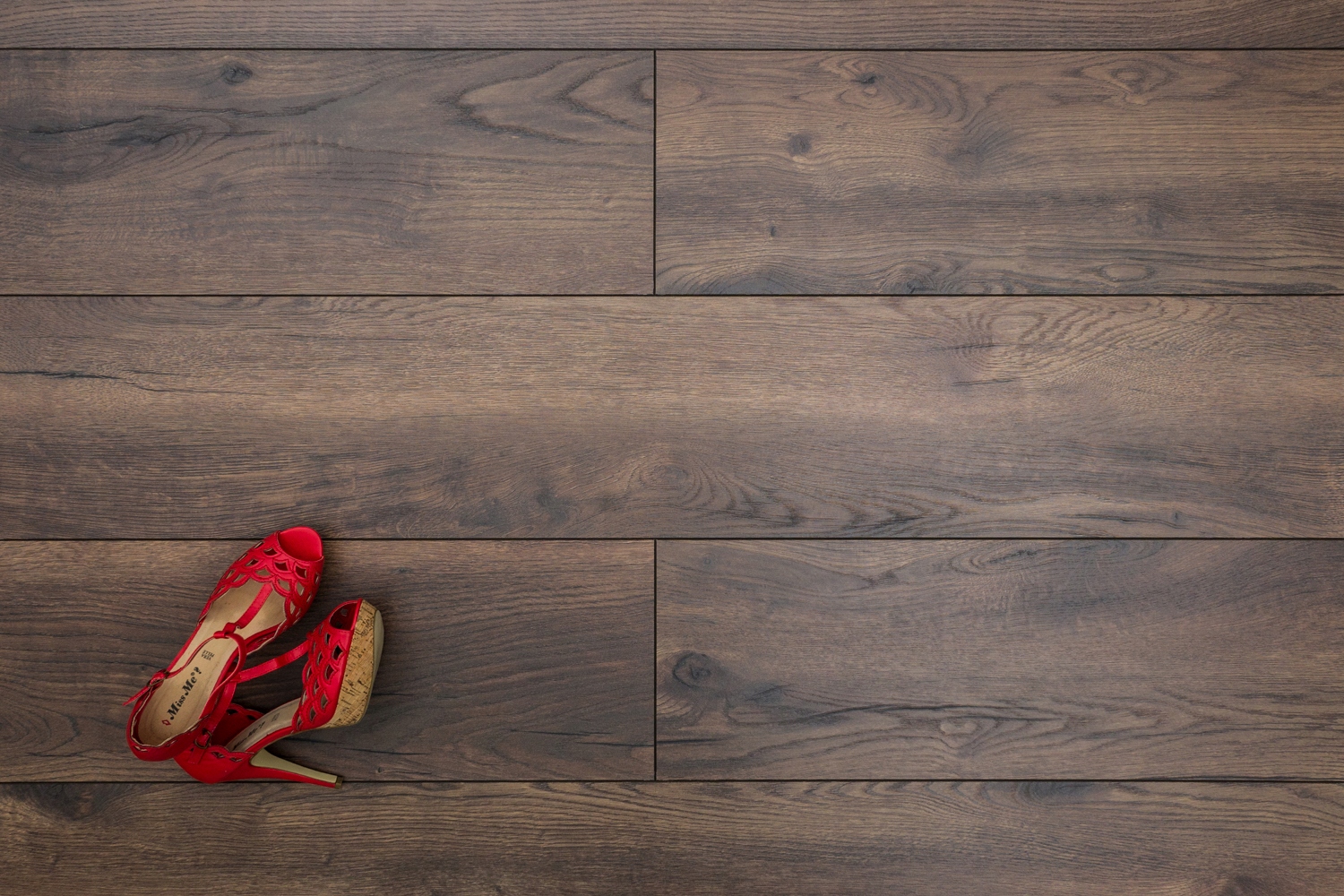 PANELE PODŁOGOWE KRONOTEX AC4 8MM SZER 24CM V4 Długość 138 cm