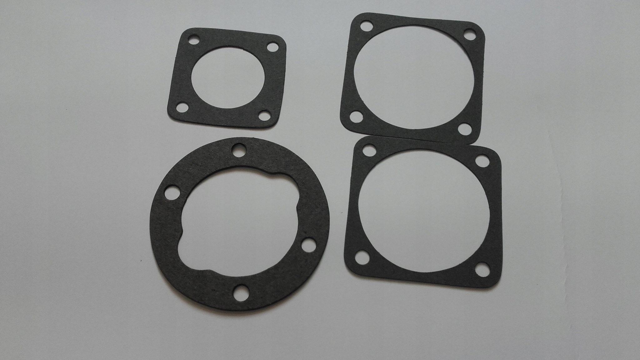 IFA W50 KOMPLET USZCZELEK SPRĘŻARKI POW. LUBLIN