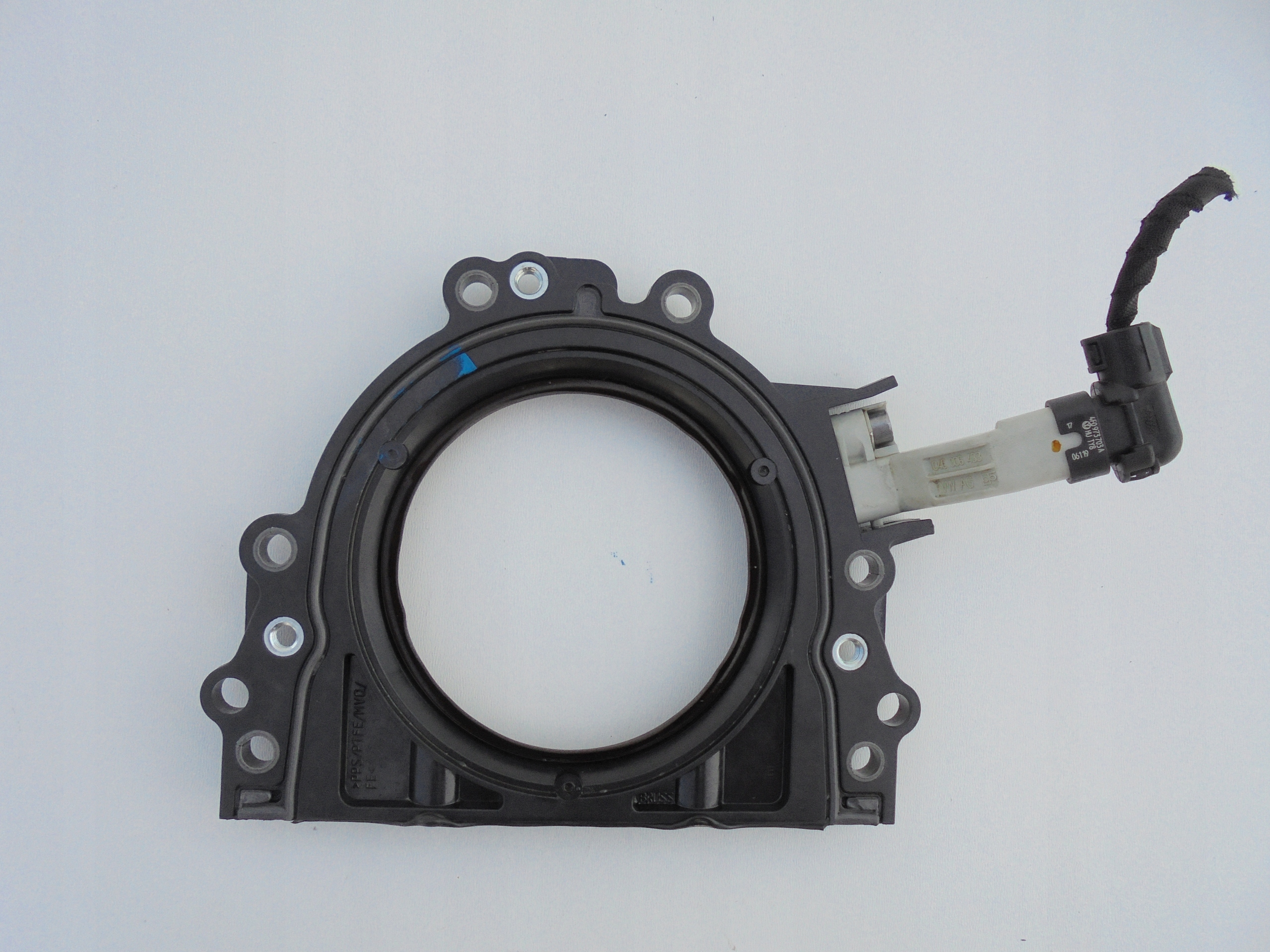 SKODA SCALA USZCZELNIACZ WAŁU 04C103173H 1,0TSI 19 Typ samochodu Samochody osobowe